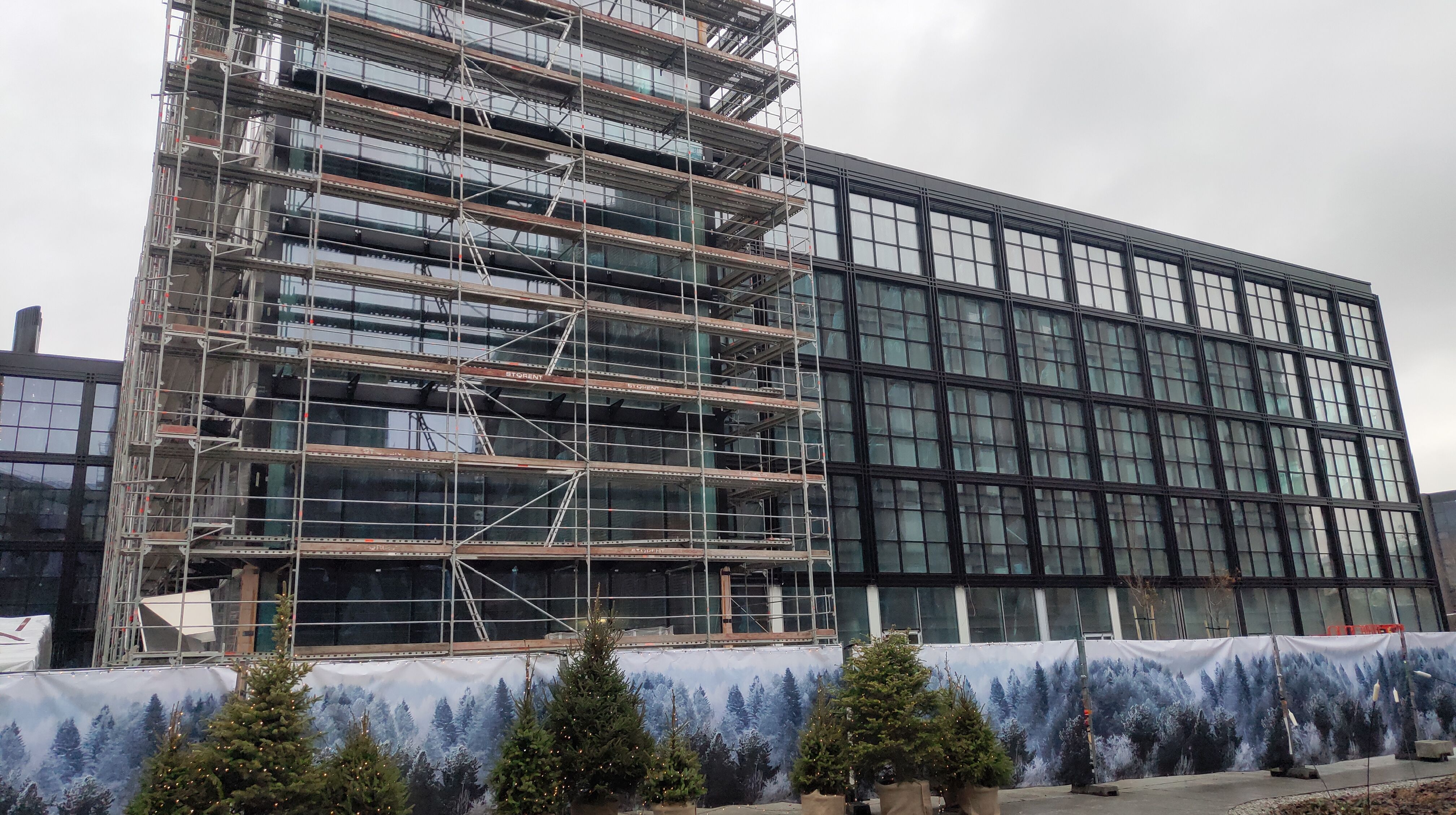 Click image for larger version

Name:	P51221-132125.jpg
Views:	2373
Size:	1,48 MB
ID:	2235830