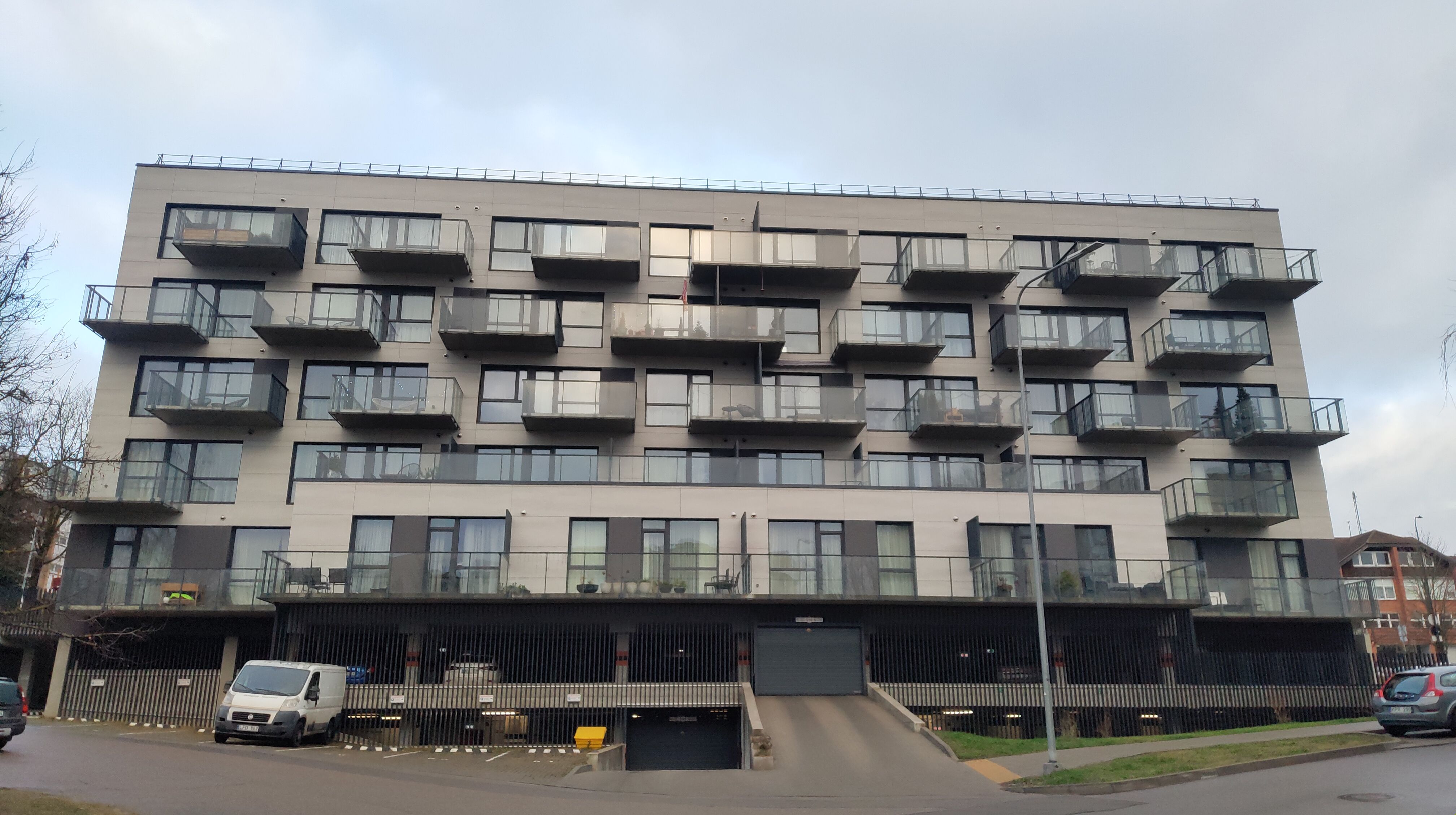 Click image for larger version

Name:	P51221-141158.jpg
Views:	237
Size:	968,9 kB
ID:	2235932