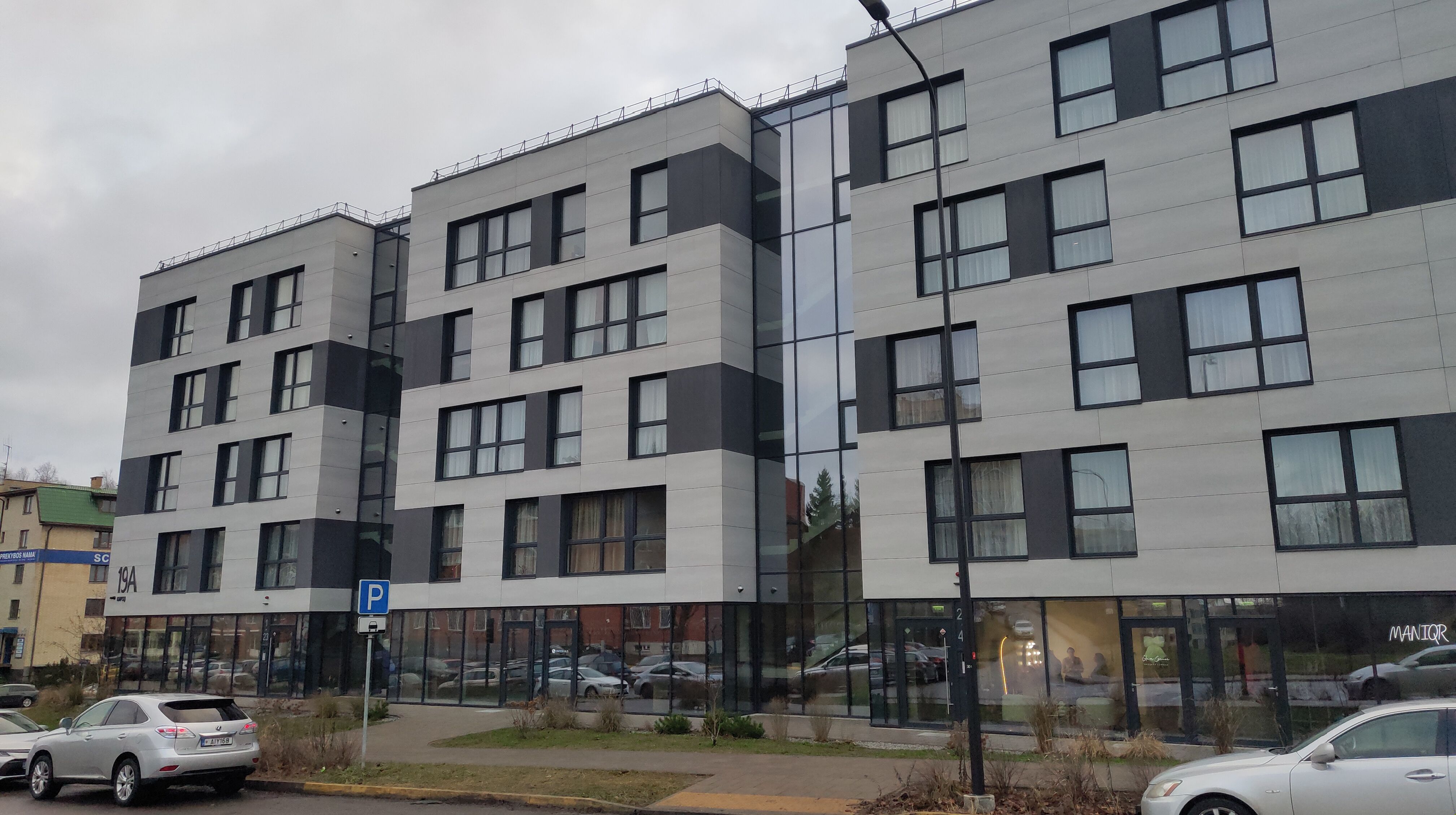 Click image for larger version

Name:	P51221-140950.jpg
Views:	235
Size:	995,6 kB
ID:	2235933