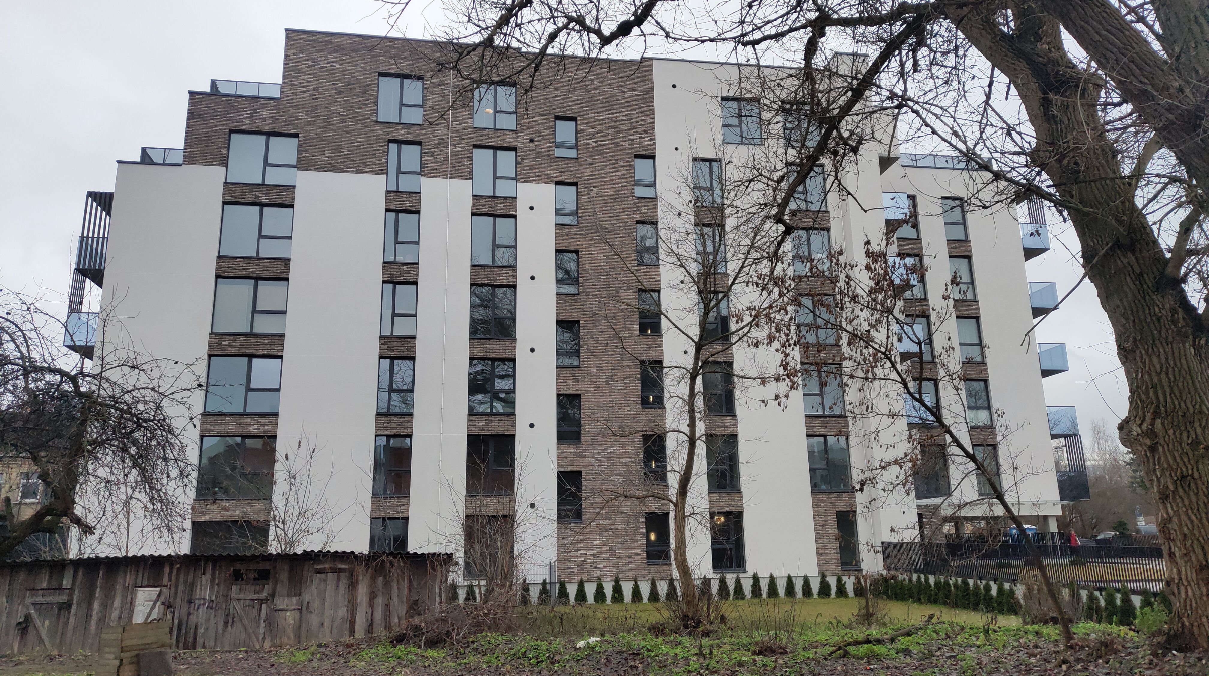 Click image for larger version

Name:	P51221-133000.jpg
Views:	265
Size:	1,94 MB
ID:	2235971