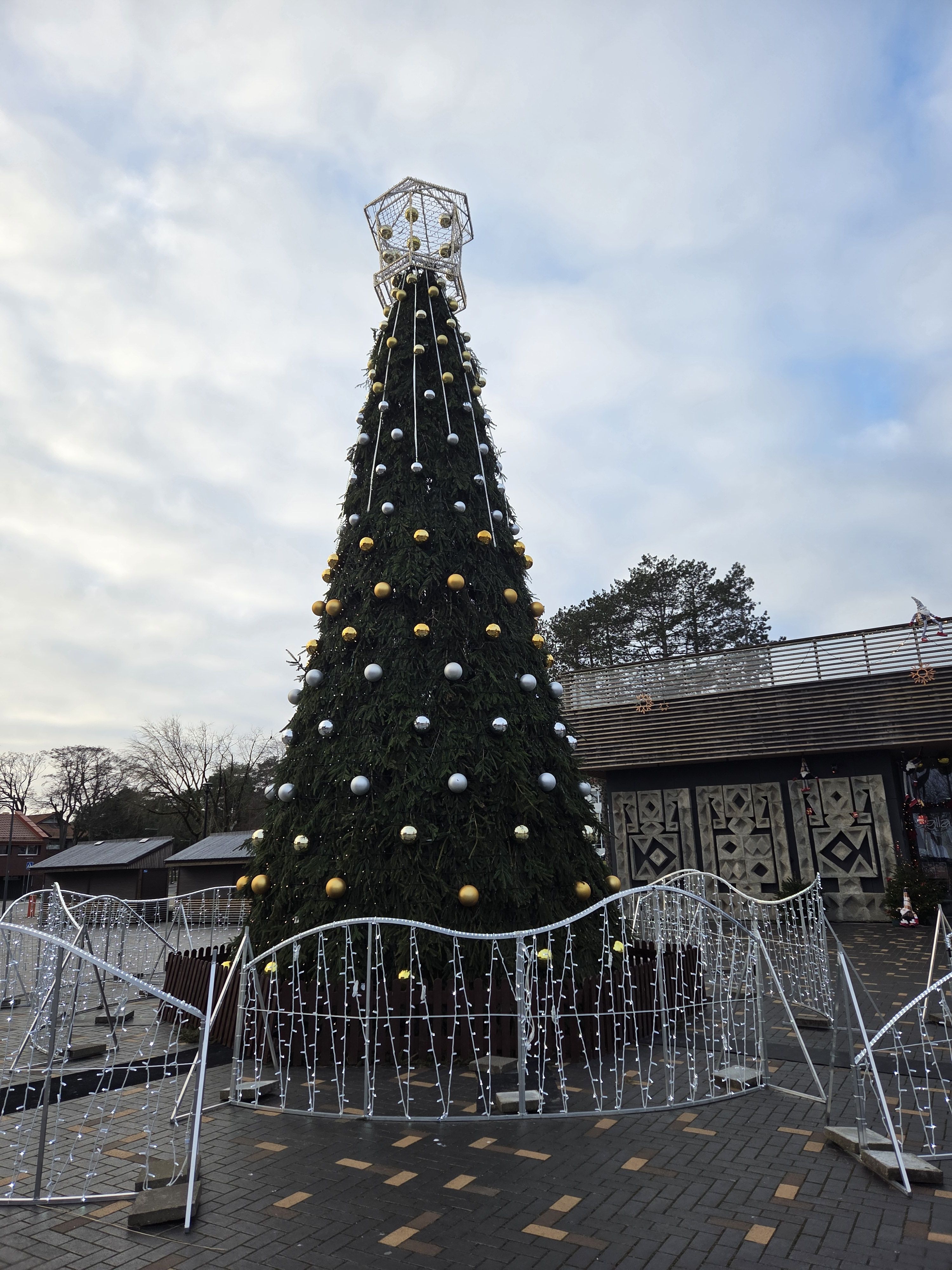 Click image for larger version

Name:	20251224_141156.jpg
Views:	6
Size:	1,39 MB
ID:	2236064