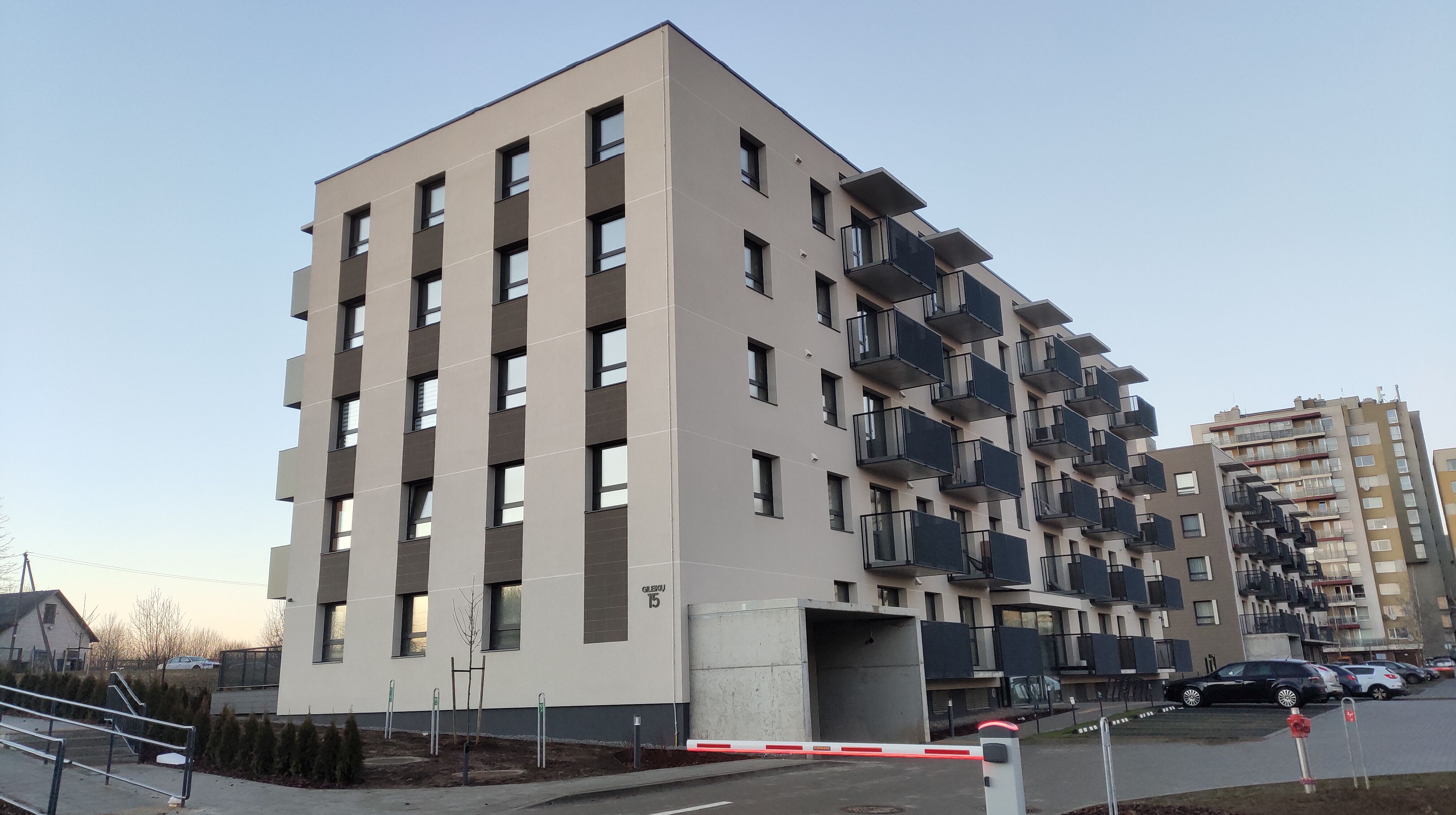 Click image for larger version

Name:	P51226-155314.jpg
Views:	101
Size:	869,9 kB
ID:	2236303