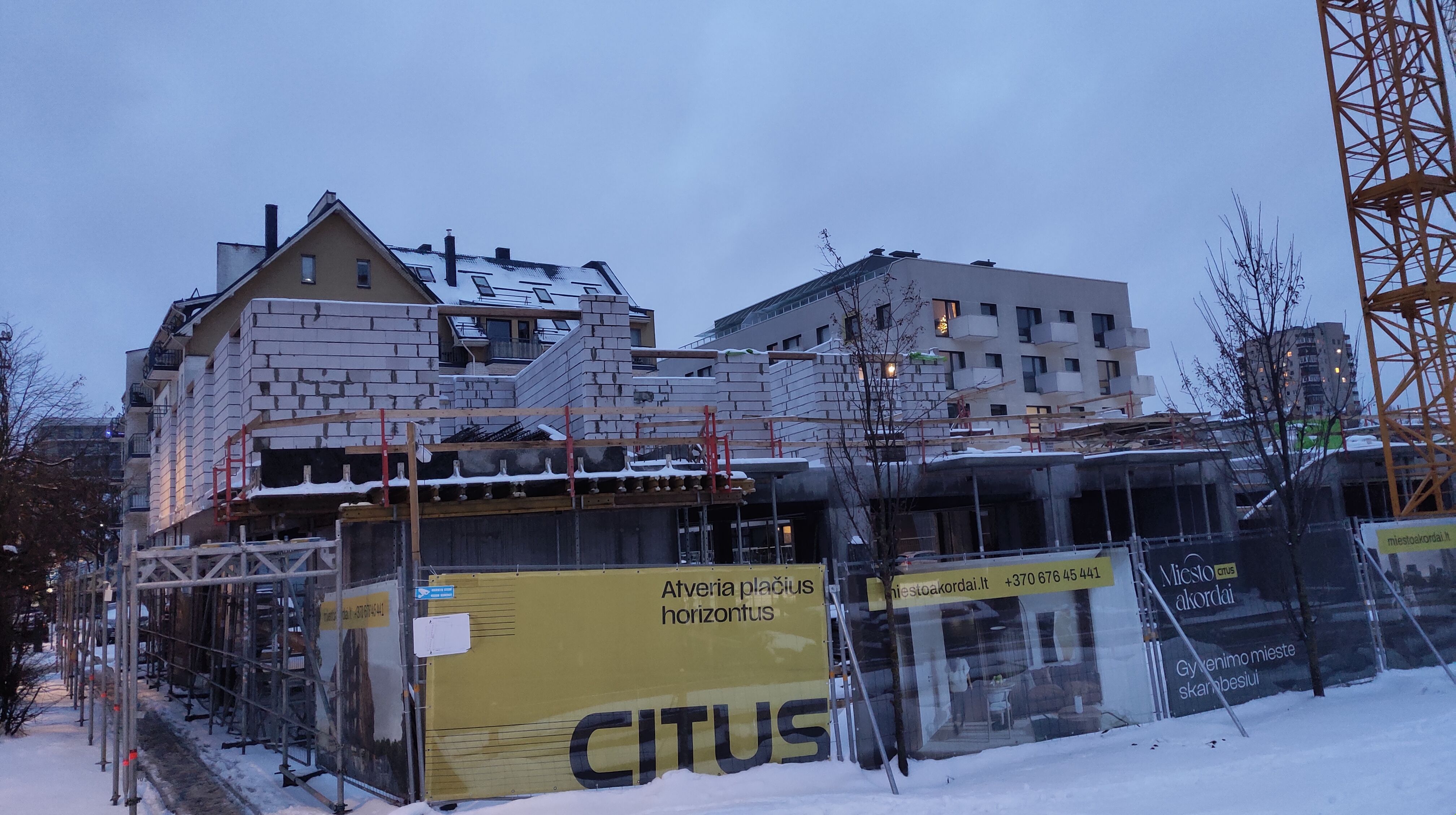 Click image for larger version

Name:	P60102-163058.jpg
Views:	359
Size:	1,06 MB
ID:	2237463