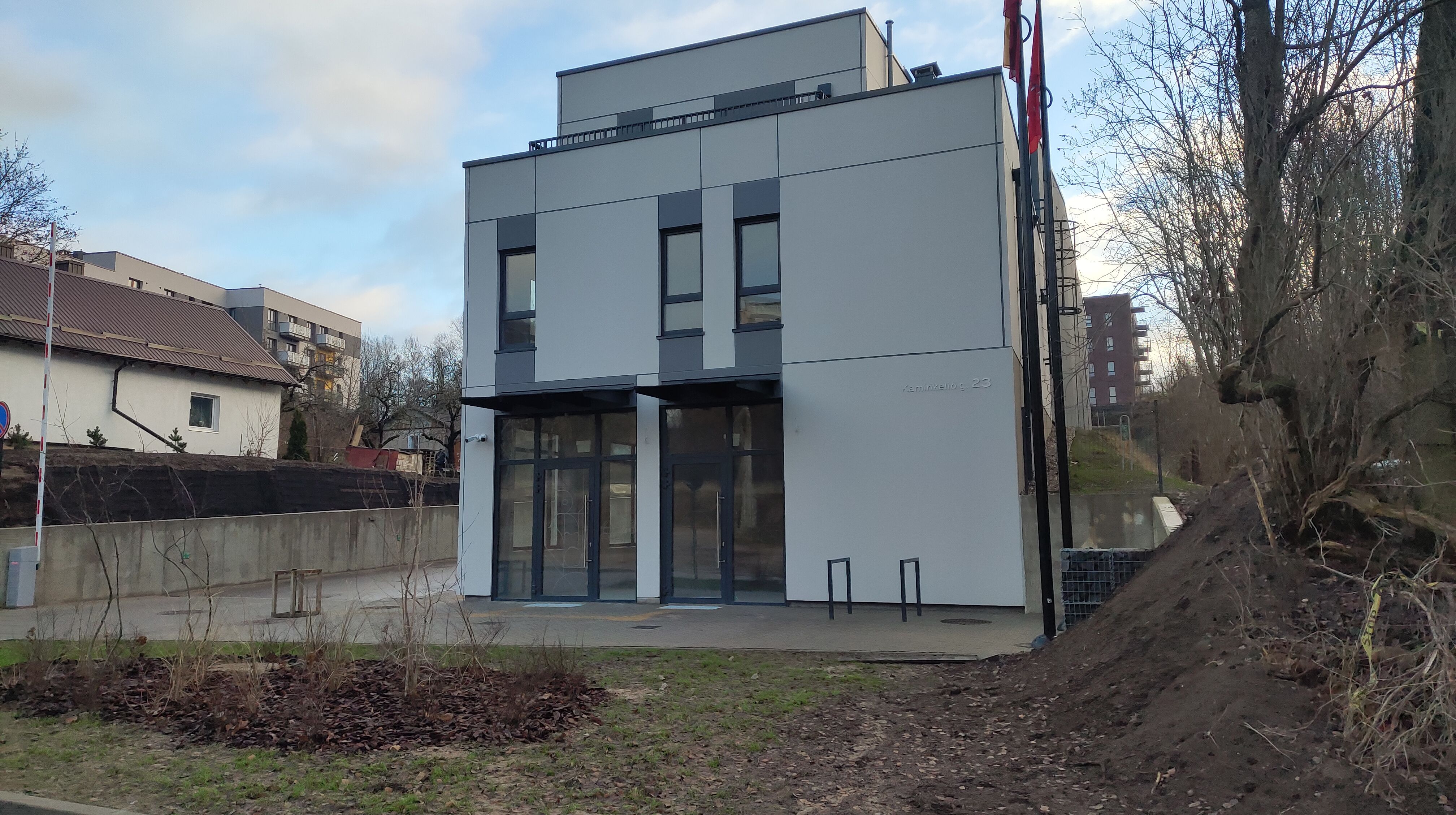 Click image for larger version

Name:	P51221-142743.jpg
Views:	1044
Size:	1,44 MB
ID:	2237883