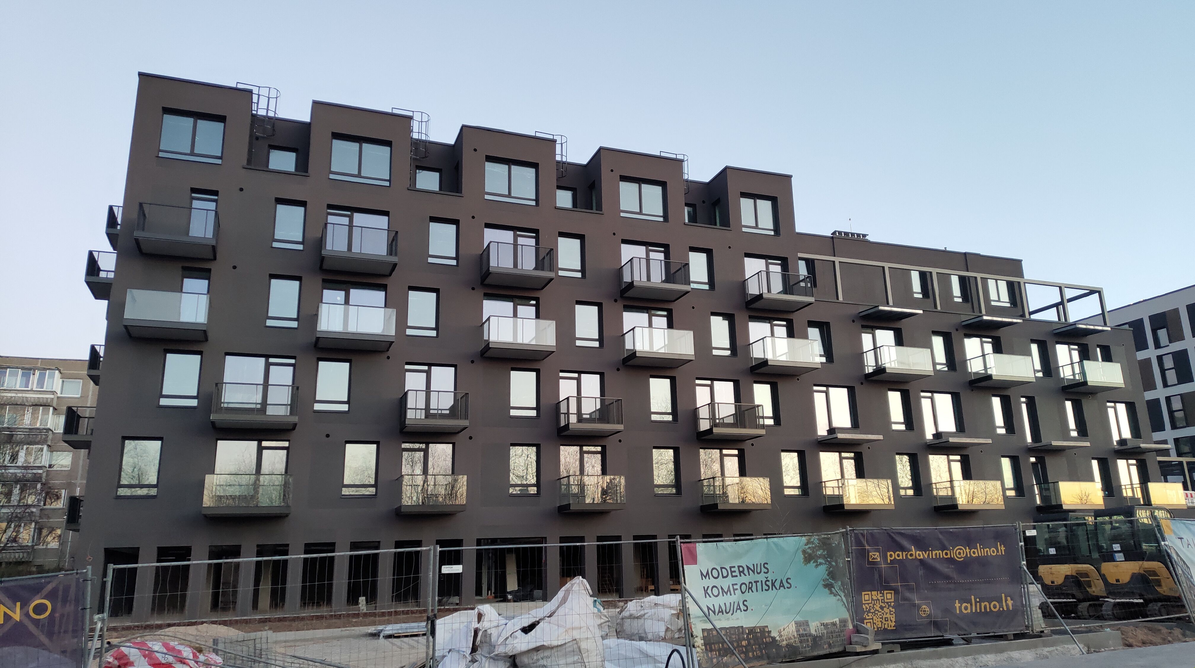 Click image for larger version

Name:	P51223-160609.jpg
Views:	303
Size:	1,00 MB
ID:	2238416