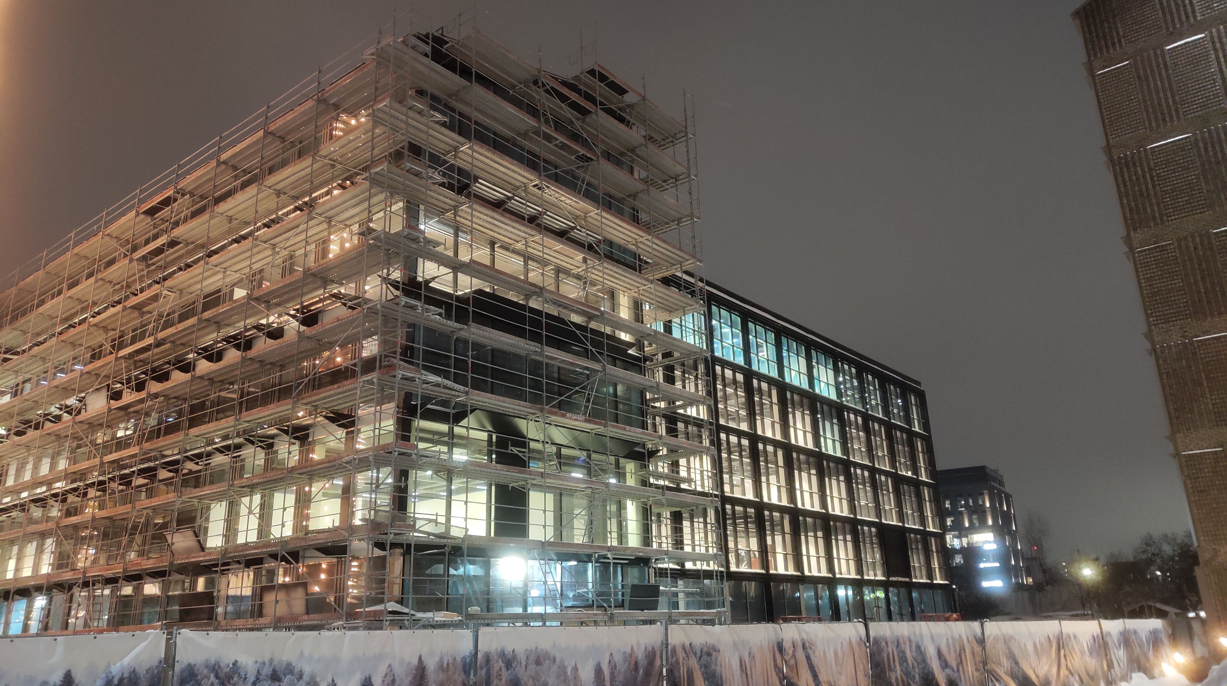 Click image for larger version

Name:	P60113-173841.jpg
Views:	508
Size:	1,18 MB
ID:	2238546