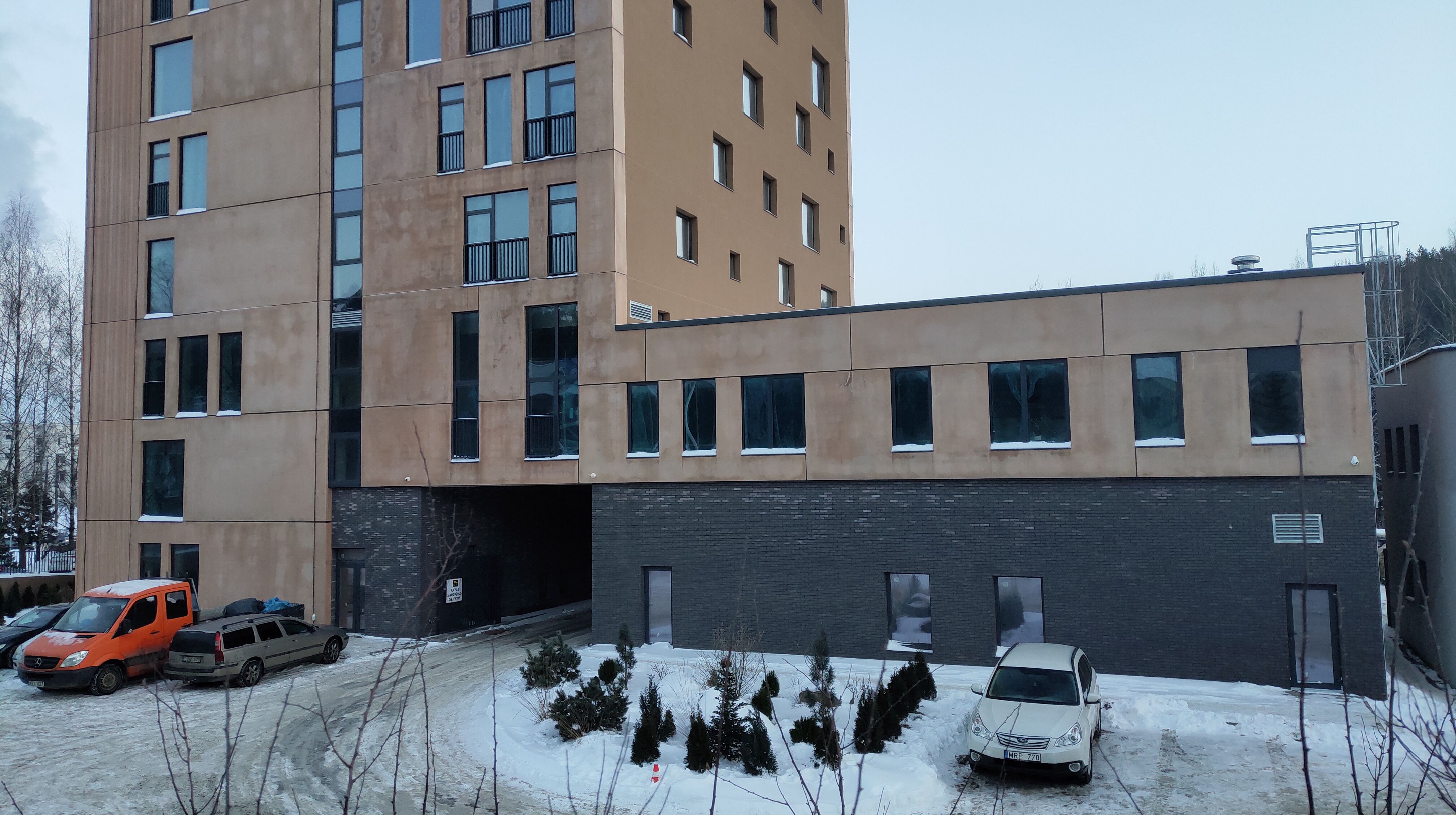 Click image for larger version

Name:	P60123-162655.jpg
Views:	474
Size:	1,13 MB
ID:	2240135