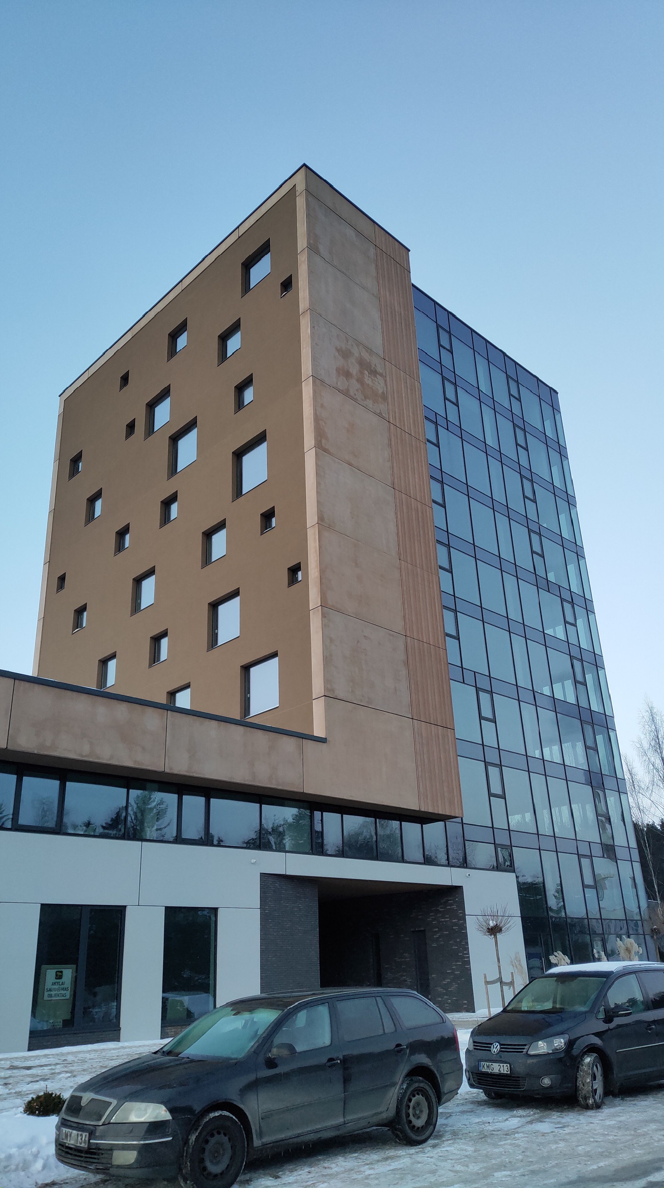 Click image for larger version

Name:	P60123-162940.jpg
Views:	310
Size:	956,2 kB
ID:	2240263