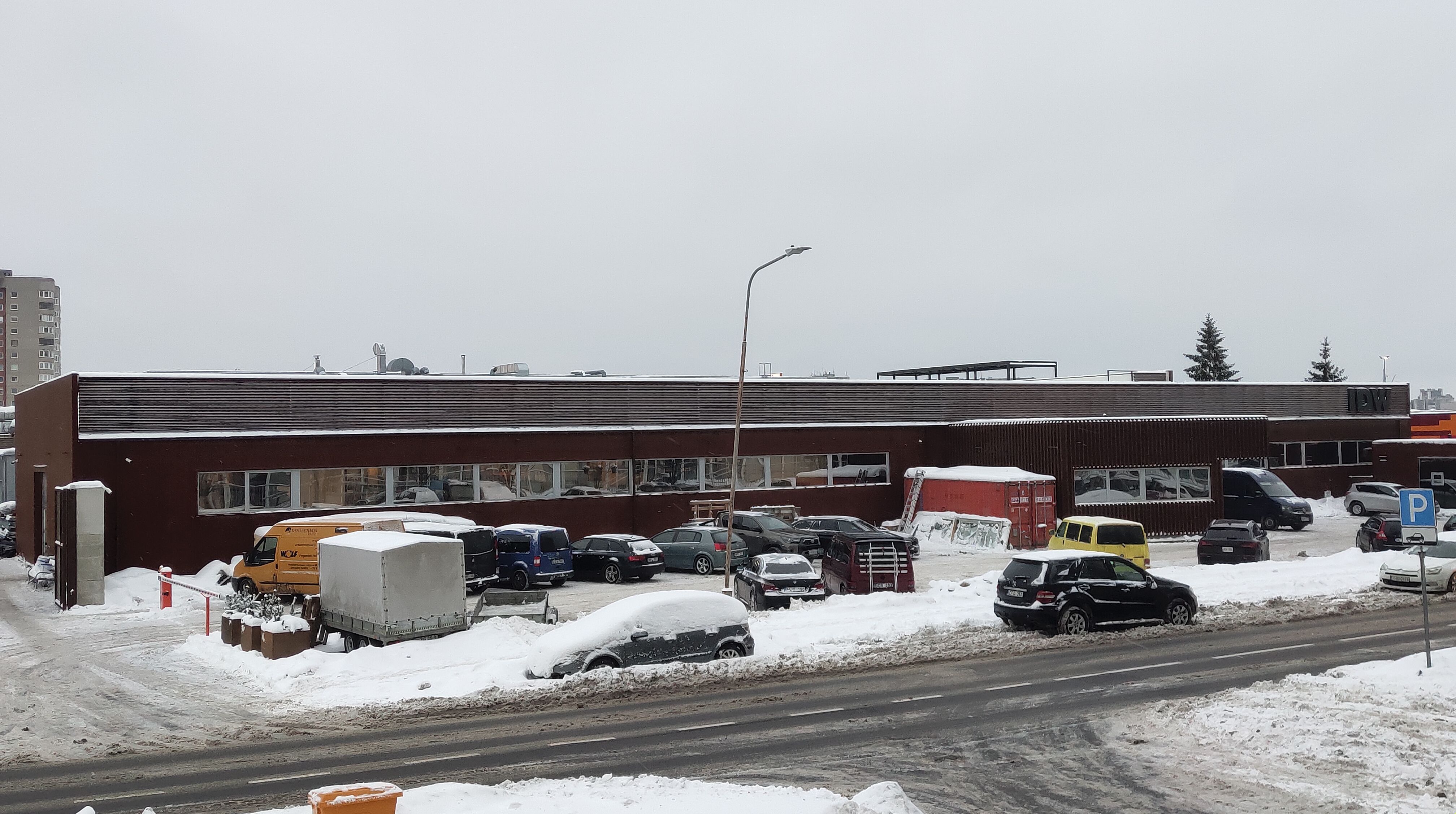 Click image for larger version

Name:	P60129-163154.jpg
Views:	31
Size:	1,13 MB
ID:	2240388