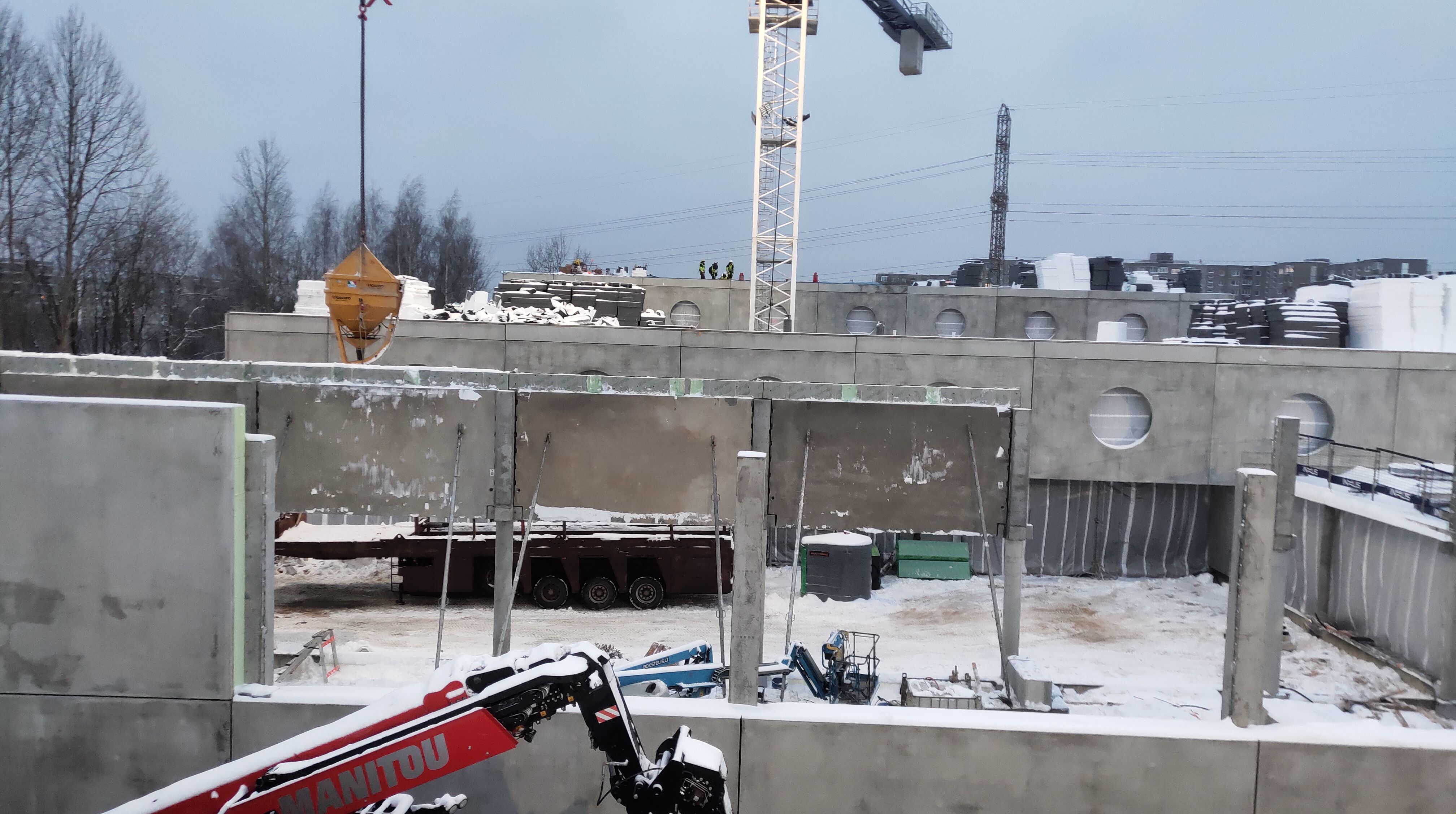 Click image for larger version

Name:	P60129-170456.jpg
Views:	487
Size:	1,09 MB
ID:	2240735