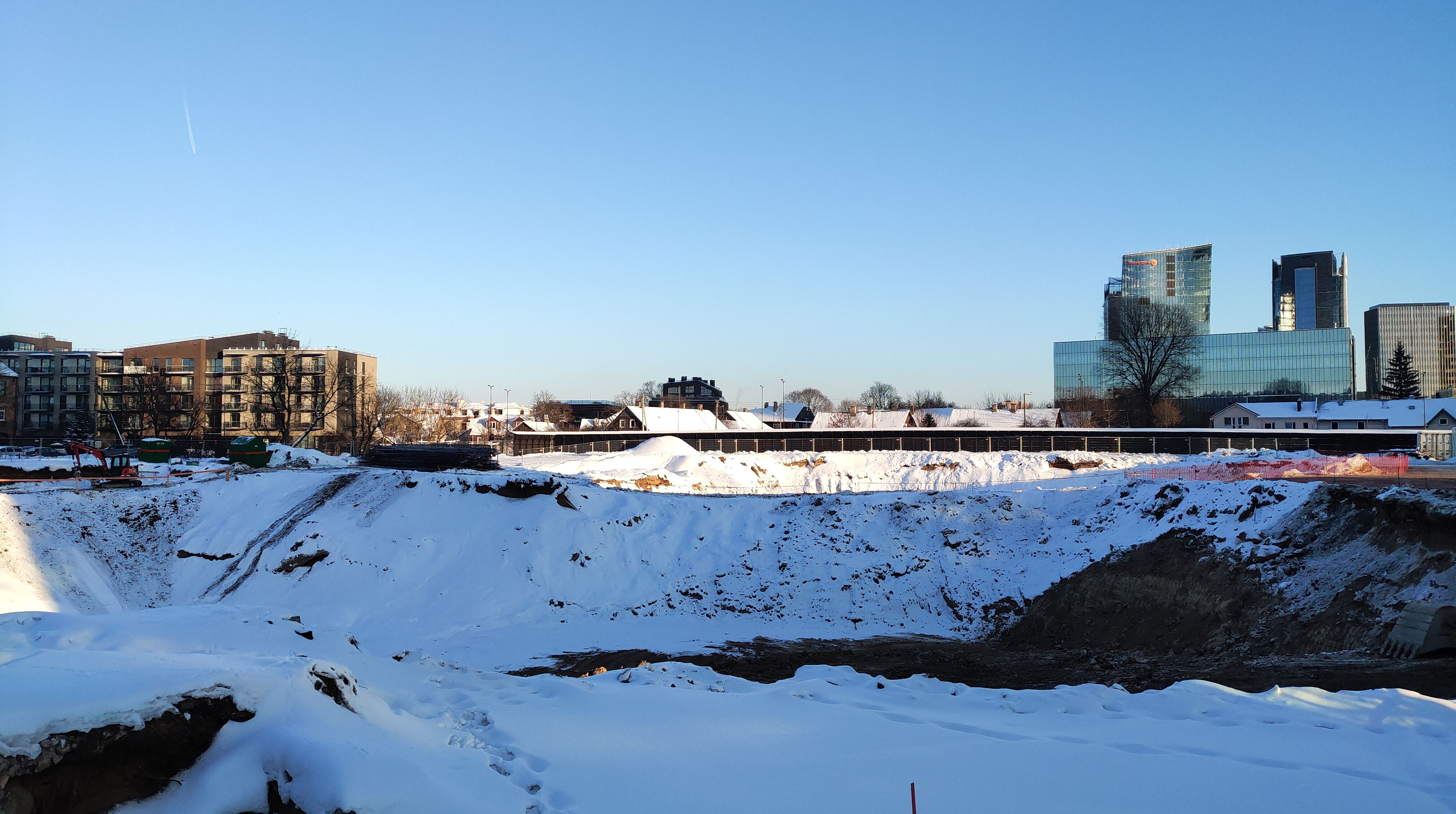 Click image for larger version

Name:	P60201-154216.jpg
Views:	615
Size:	1,19 MB
ID:	2240796