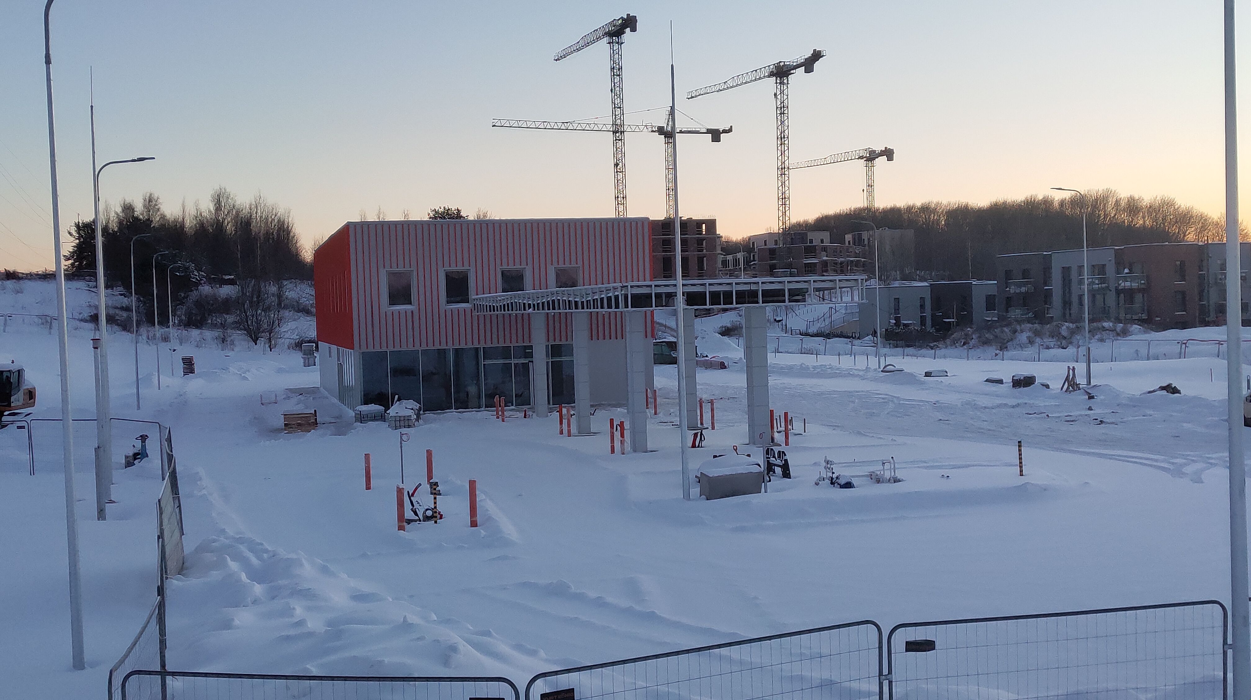 Click image for larger version

Name:	P60130-165023.jpg
Views:	220
Size:	967,9 kB
ID:	2240927