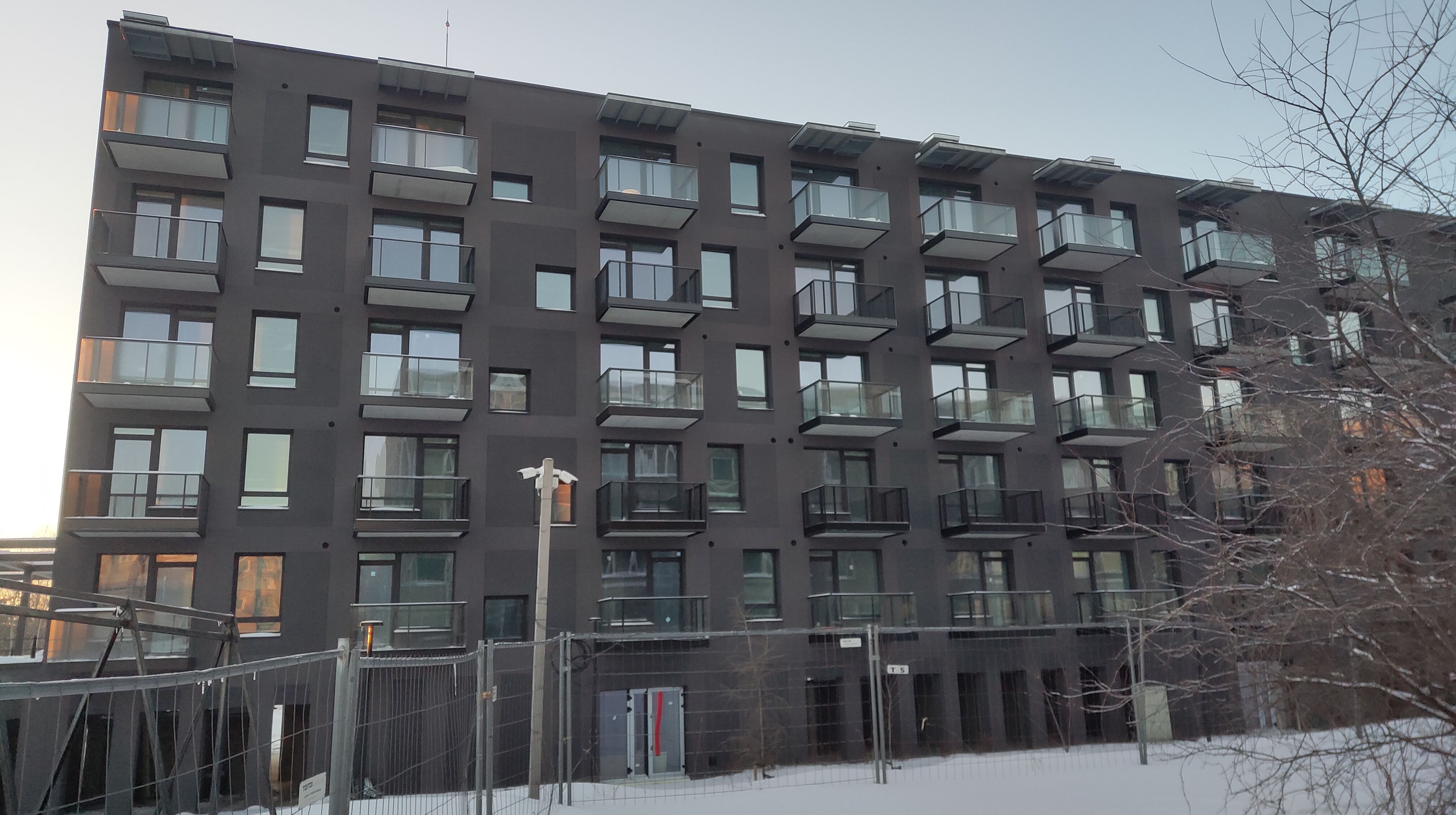 Click image for larger version

Name:	P60130-163800.jpg
Views:	341
Size:	1,12 MB
ID:	2241032