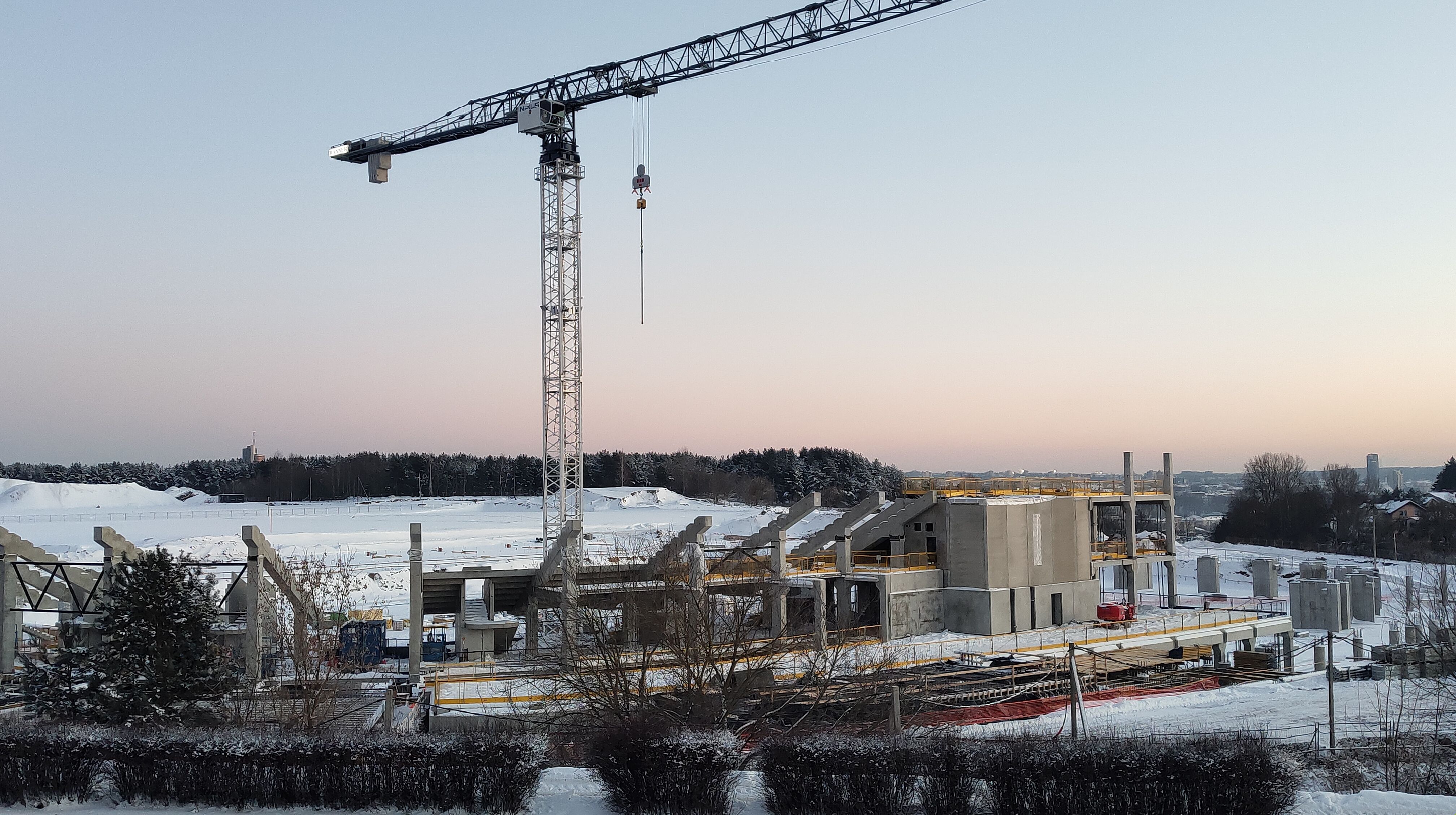 Click image for larger version

Name:	P60201-170743.jpg
Views:	797
Size:	1,36 MB
ID:	2241183