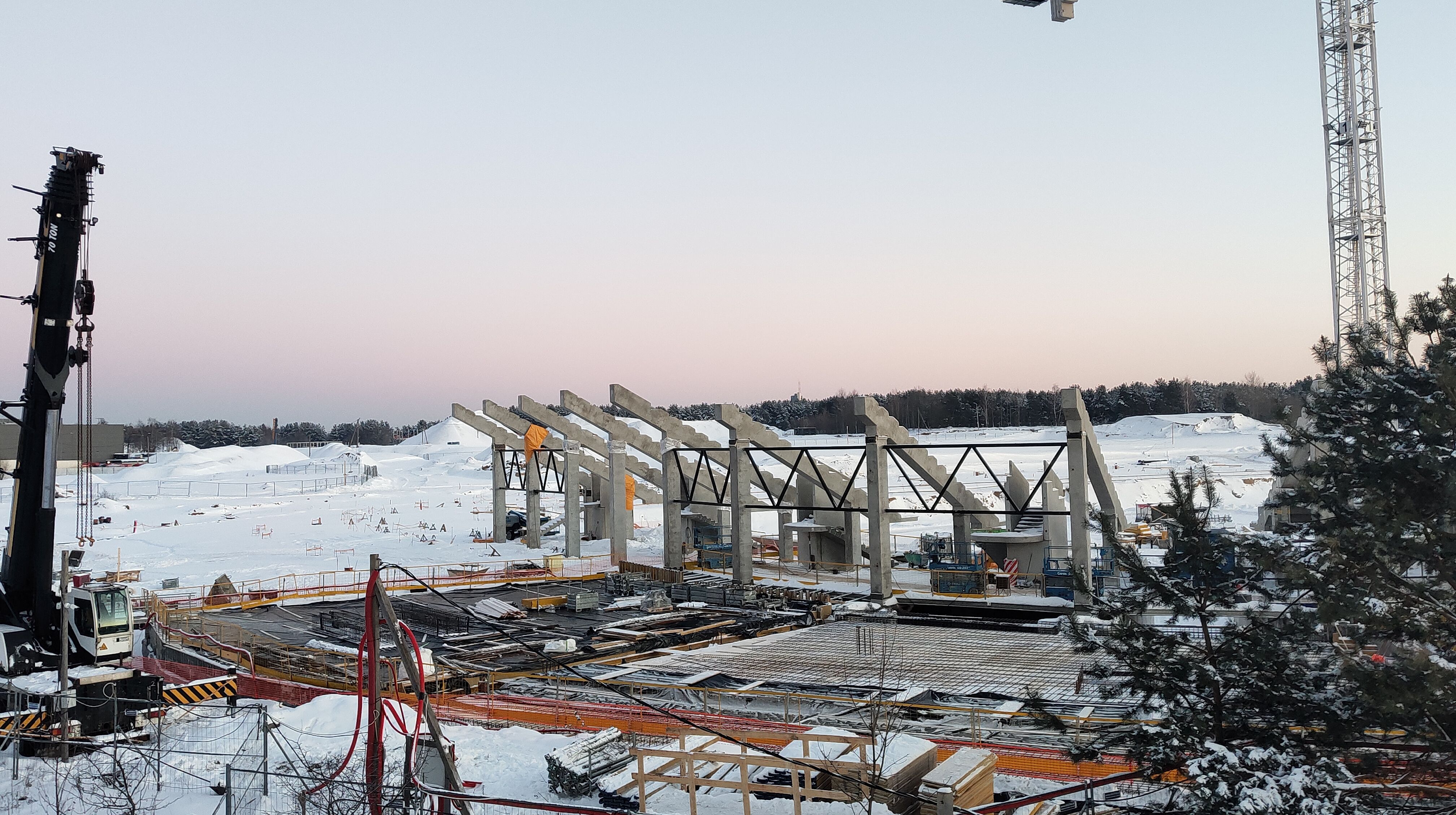 Click image for larger version

Name:	P60201-170541.jpg
Views:	793
Size:	1,46 MB
ID:	2241184