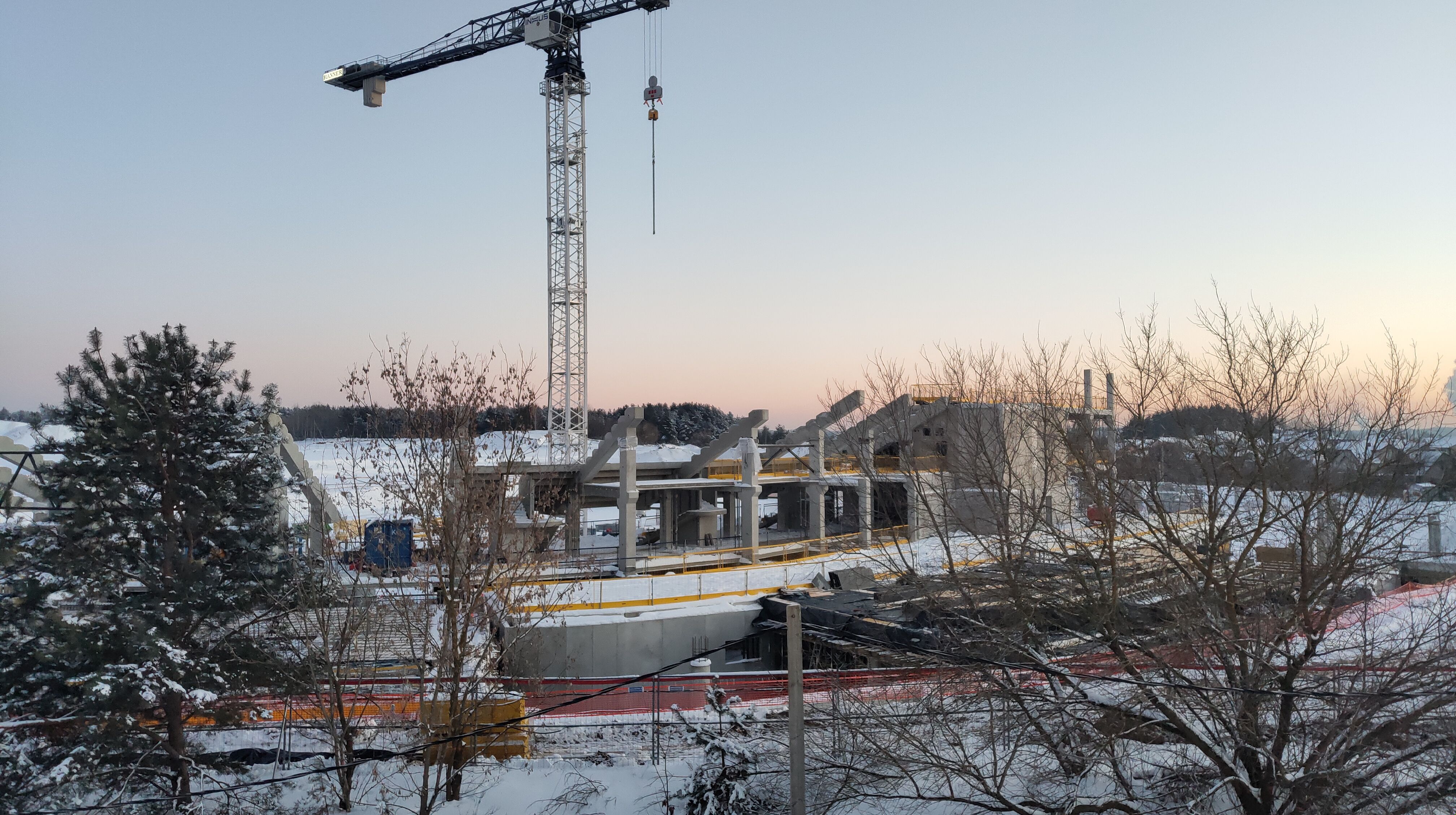 Click image for larger version

Name:	P60201-170401.jpg
Views:	790
Size:	1,42 MB
ID:	2241187