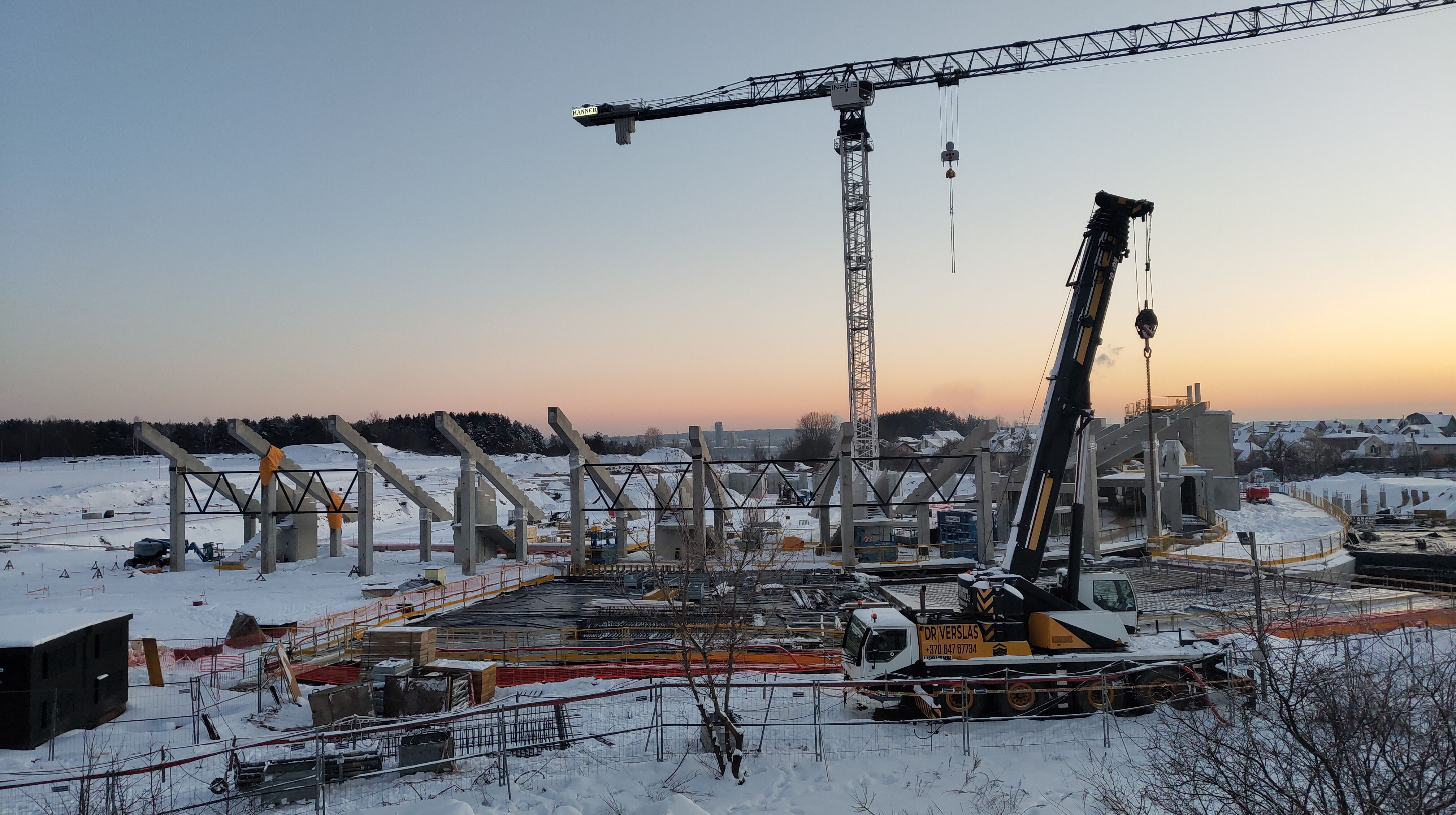 Click image for larger version

Name:	P60201-170306.jpg
Views:	790
Size:	1,32 MB
ID:	2241189