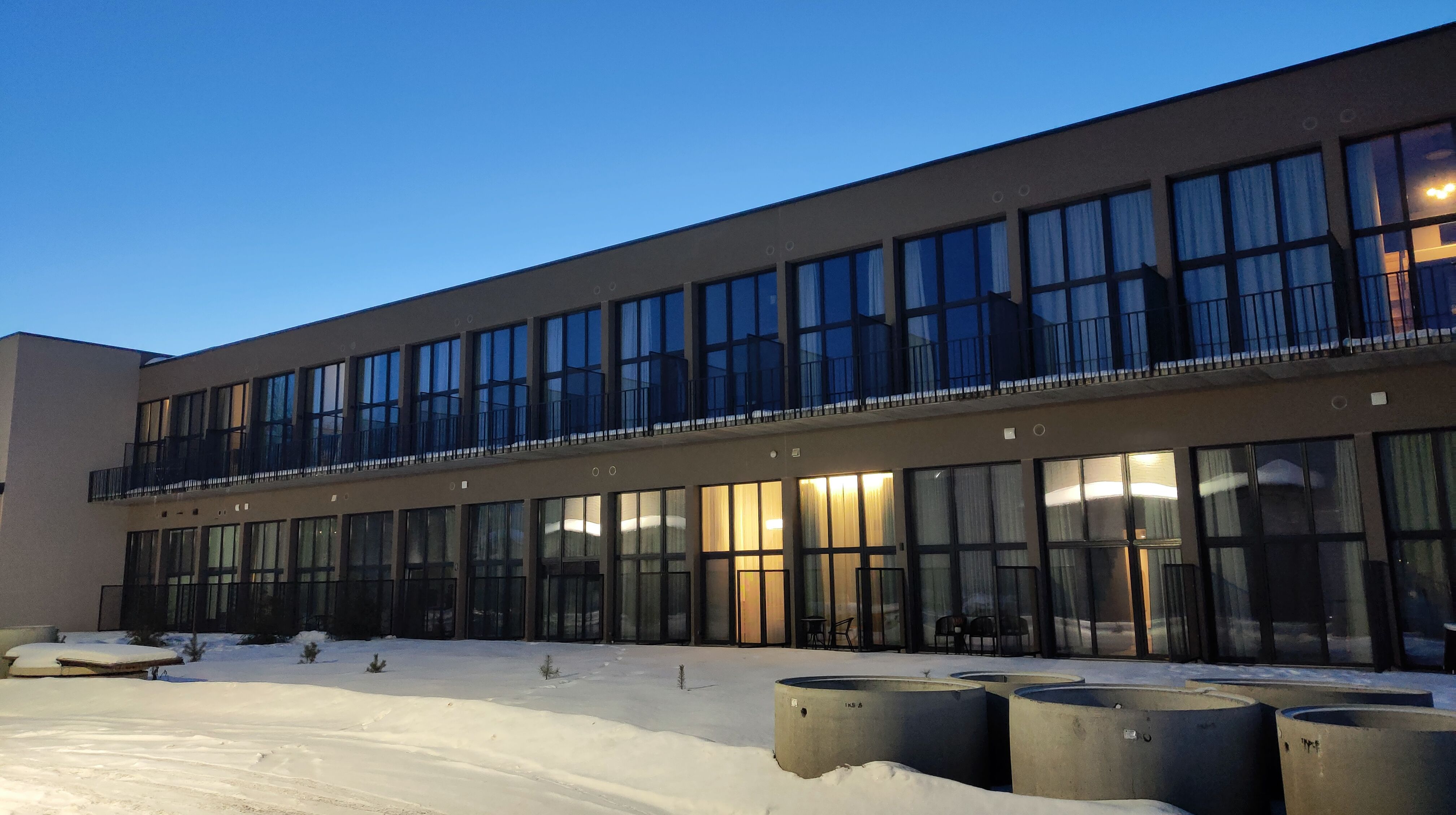 Click image for larger version

Name:	P60215-175834.jpg
Views:	283
Size:	895,7 kB
ID:	2242592