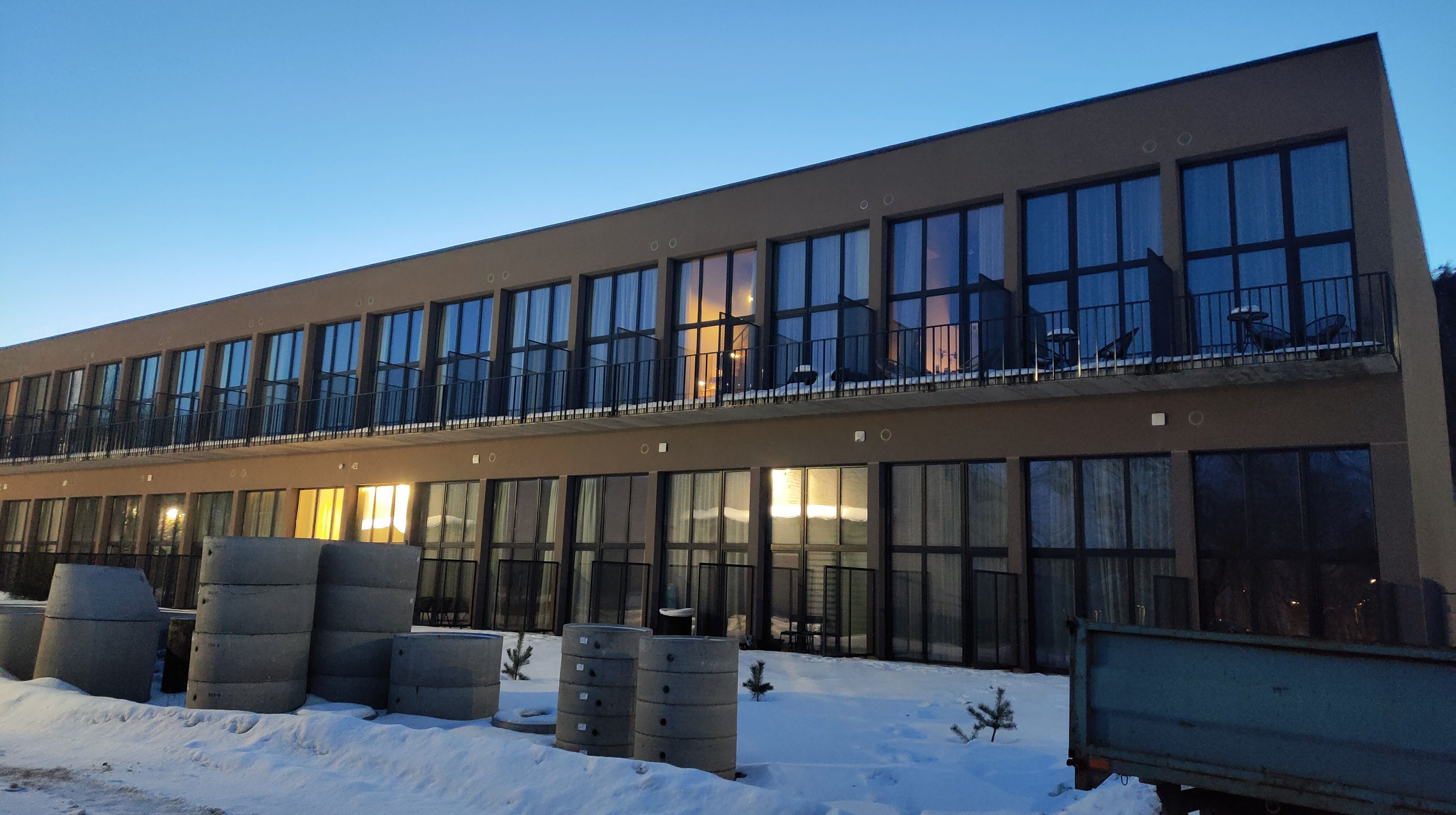 Click image for larger version

Name:	P60215-175854.jpg
Views:	282
Size:	936,6 kB
ID:	2242596