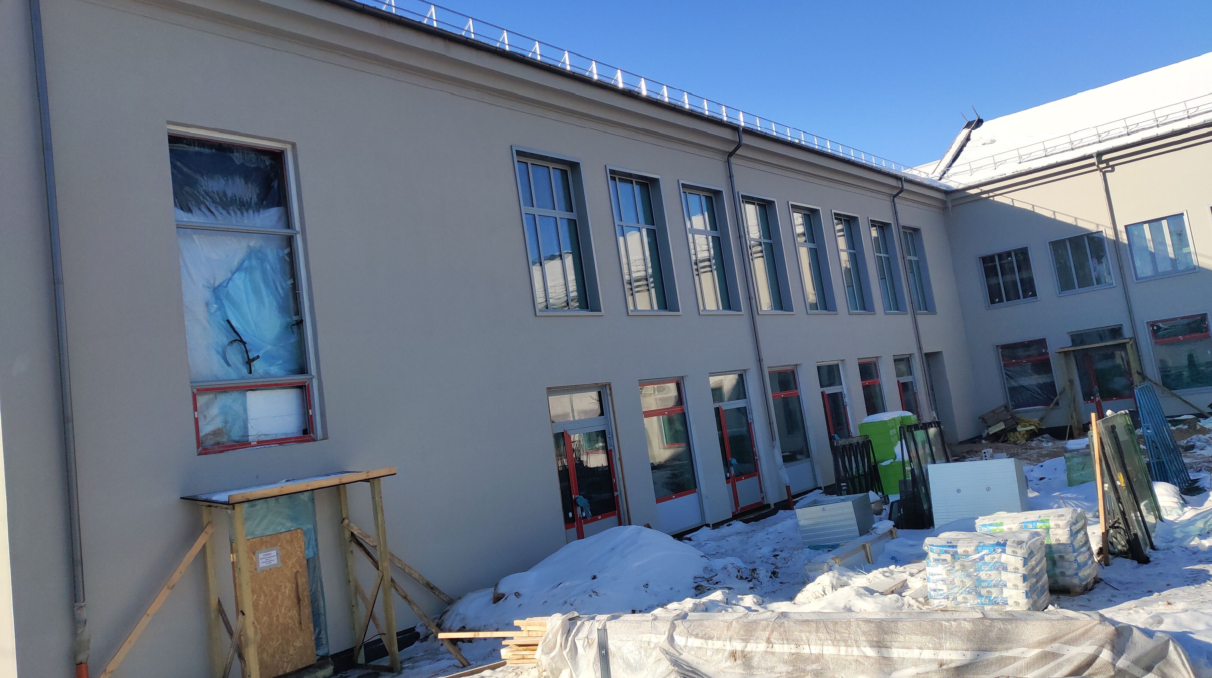 Click image for larger version

Name:	P60216-140500.jpg
Views:	90
Size:	1,07 MB
ID:	2242855