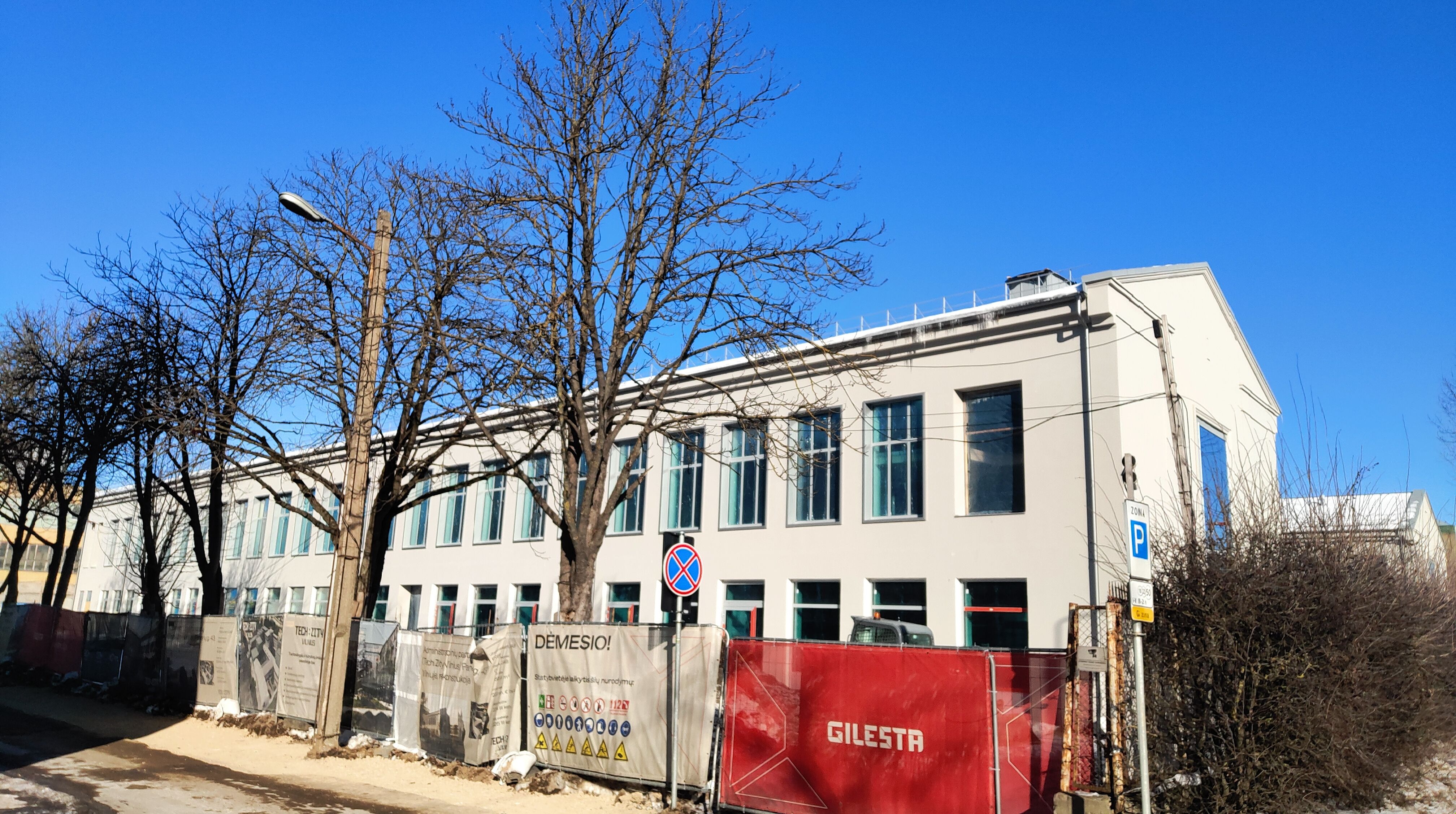 Click image for larger version

Name:	P60216-140346.jpg
Views:	89
Size:	1,55 MB
ID:	2242858