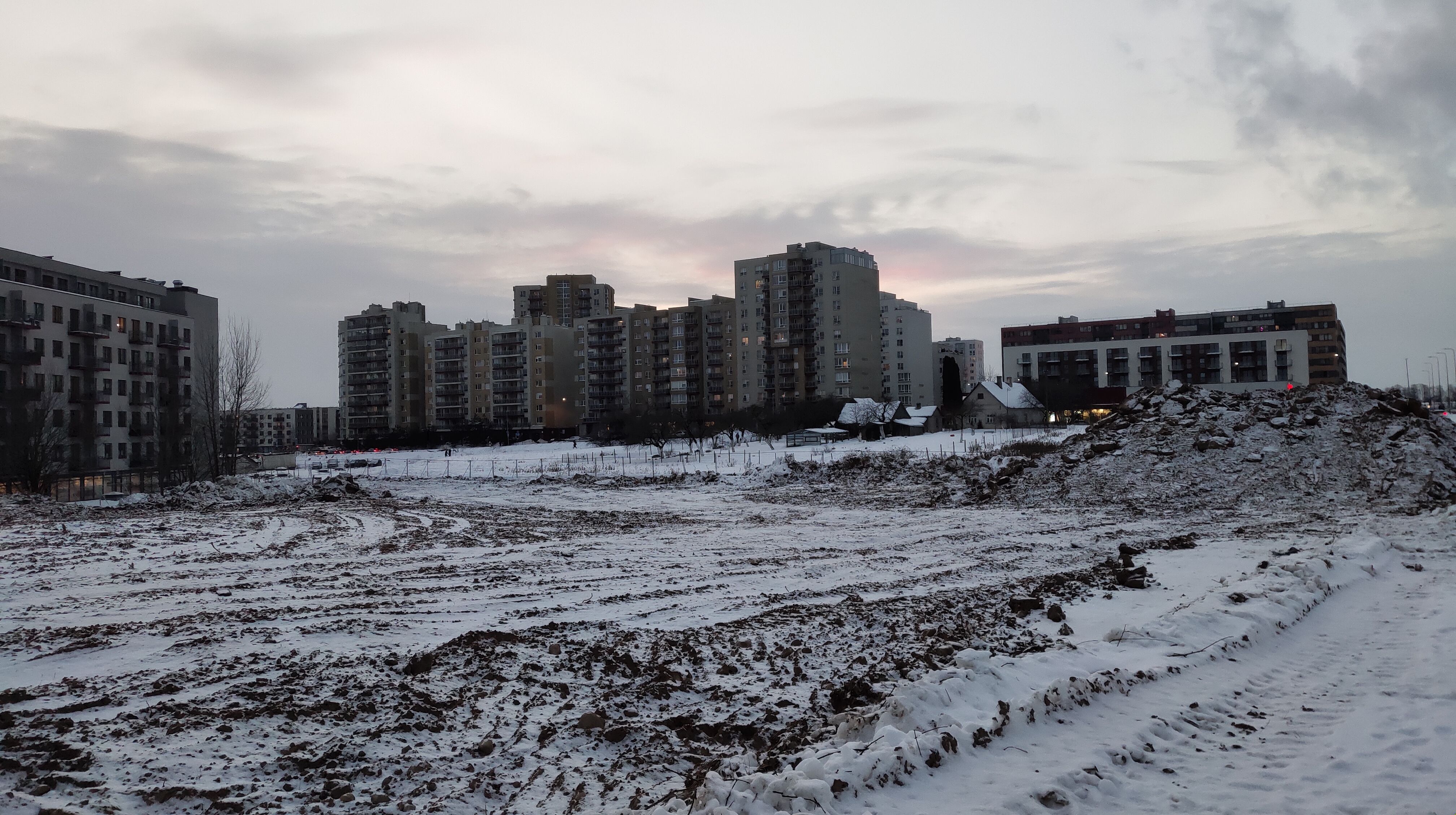 Click image for larger version

Name:	P60219-174024.jpg
Views:	981
Size:	1,42 MB
ID:	2242940