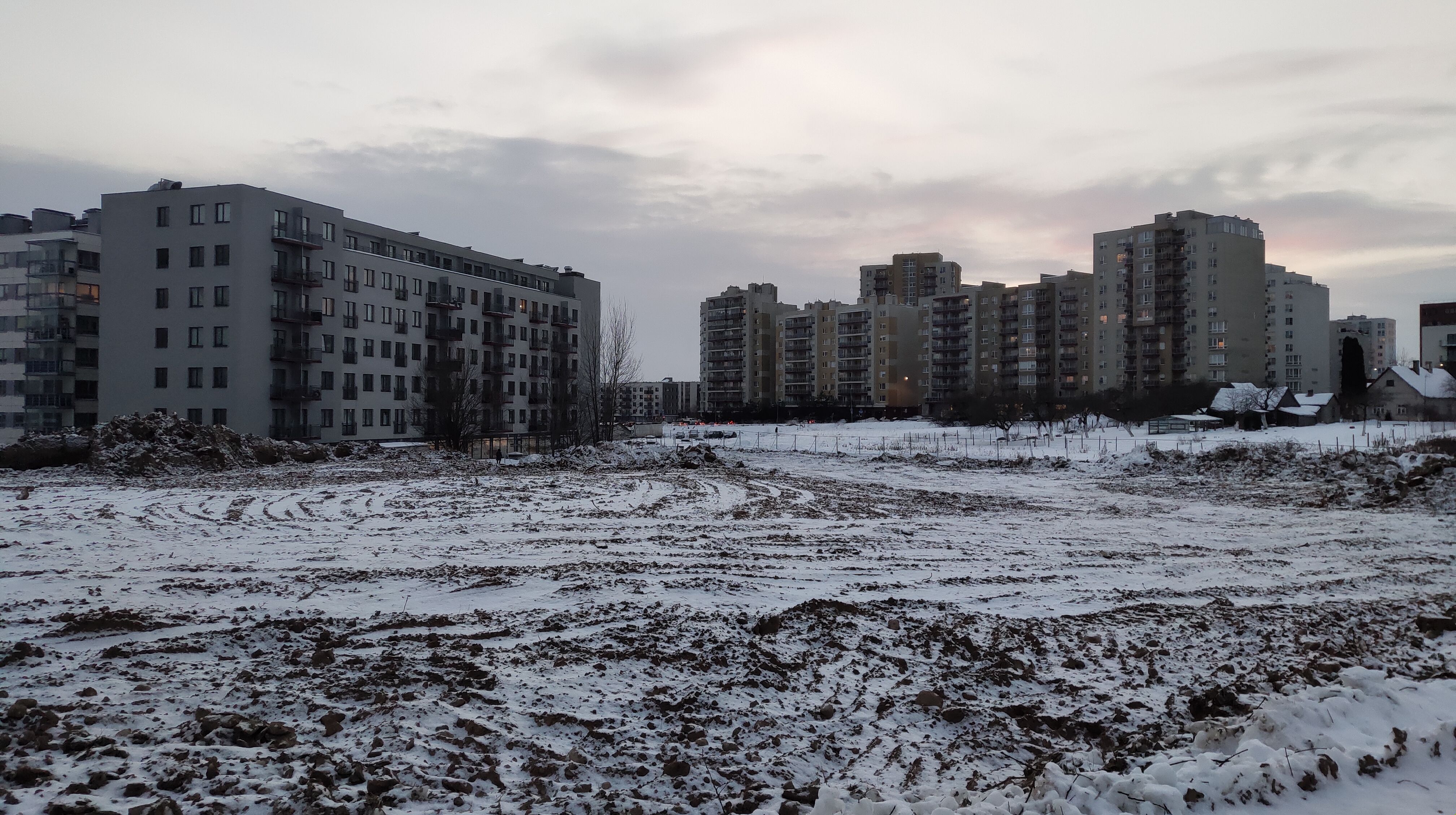 Click image for larger version

Name:	P60219-174015.jpg
Views:	979
Size:	1,50 MB
ID:	2242941