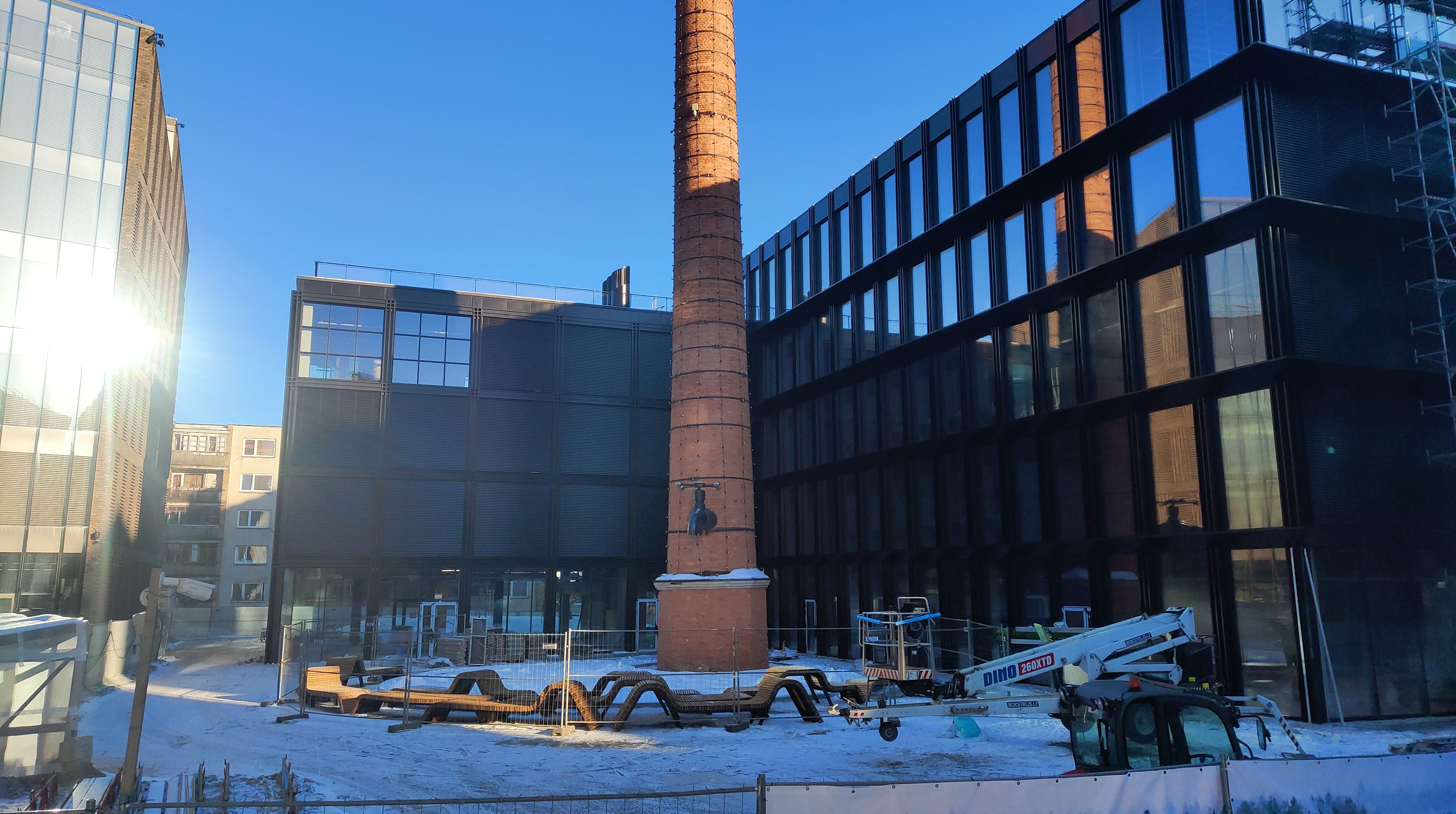 Click image for larger version

Name:	P60216-154456.jpg
Views:	1056
Size:	1,21 MB
ID:	2242947