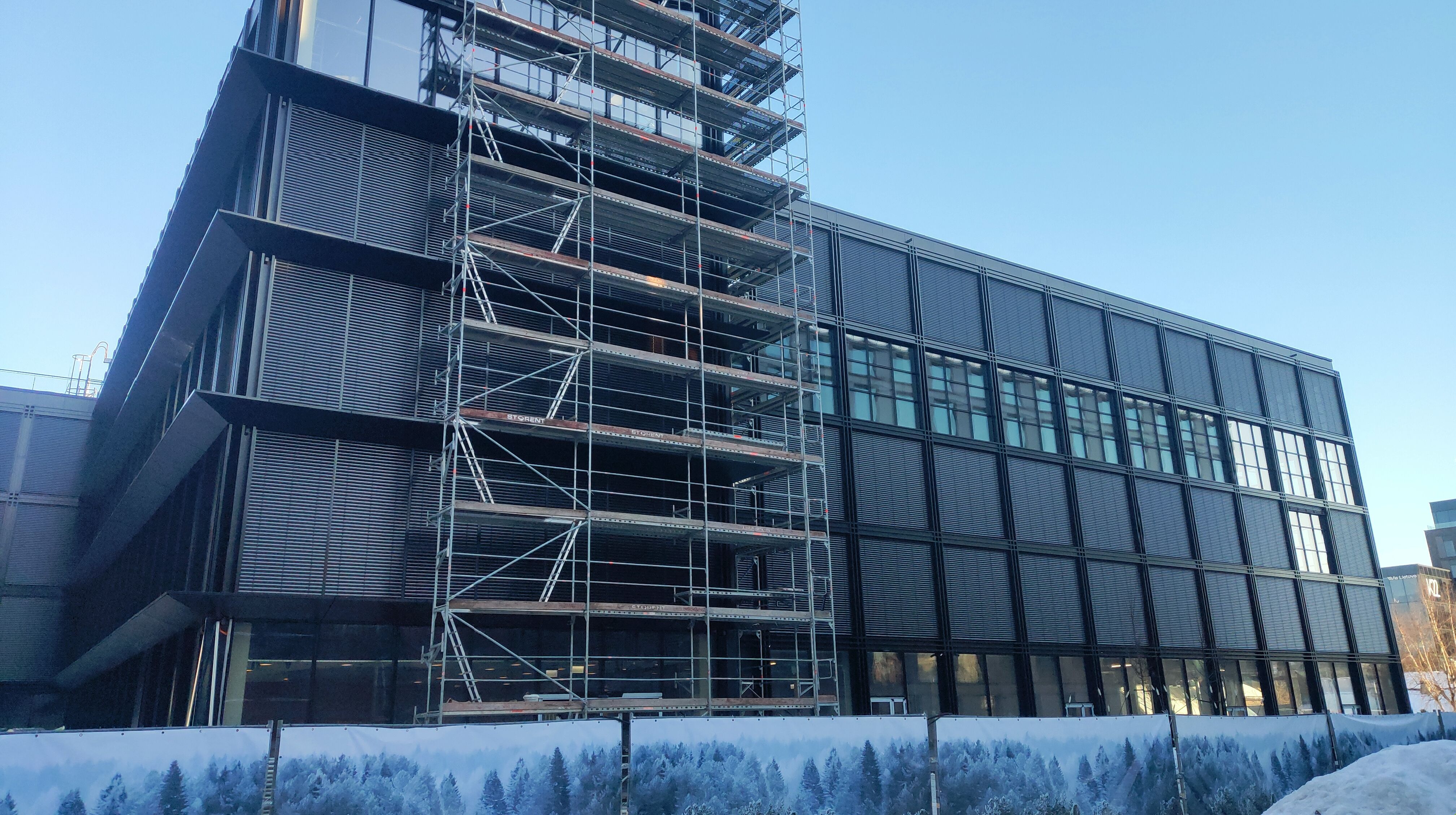 Click image for larger version

Name:	P60216-154413.jpg
Views:	1063
Size:	1,48 MB
ID:	2242946