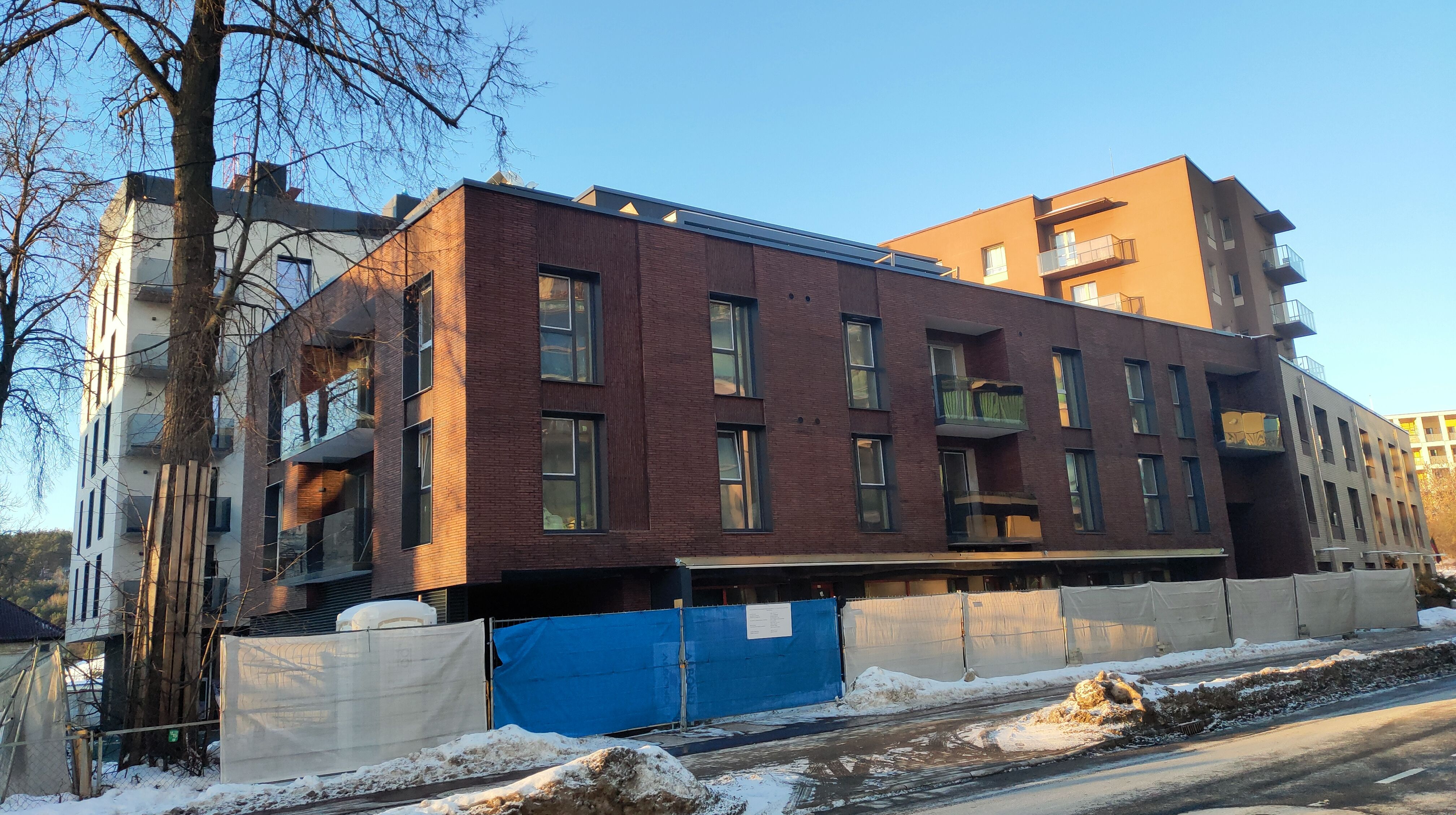 Click image for larger version

Name:	P60215-163558.jpg
Views:	51
Size:	1,49 MB
ID:	2243426