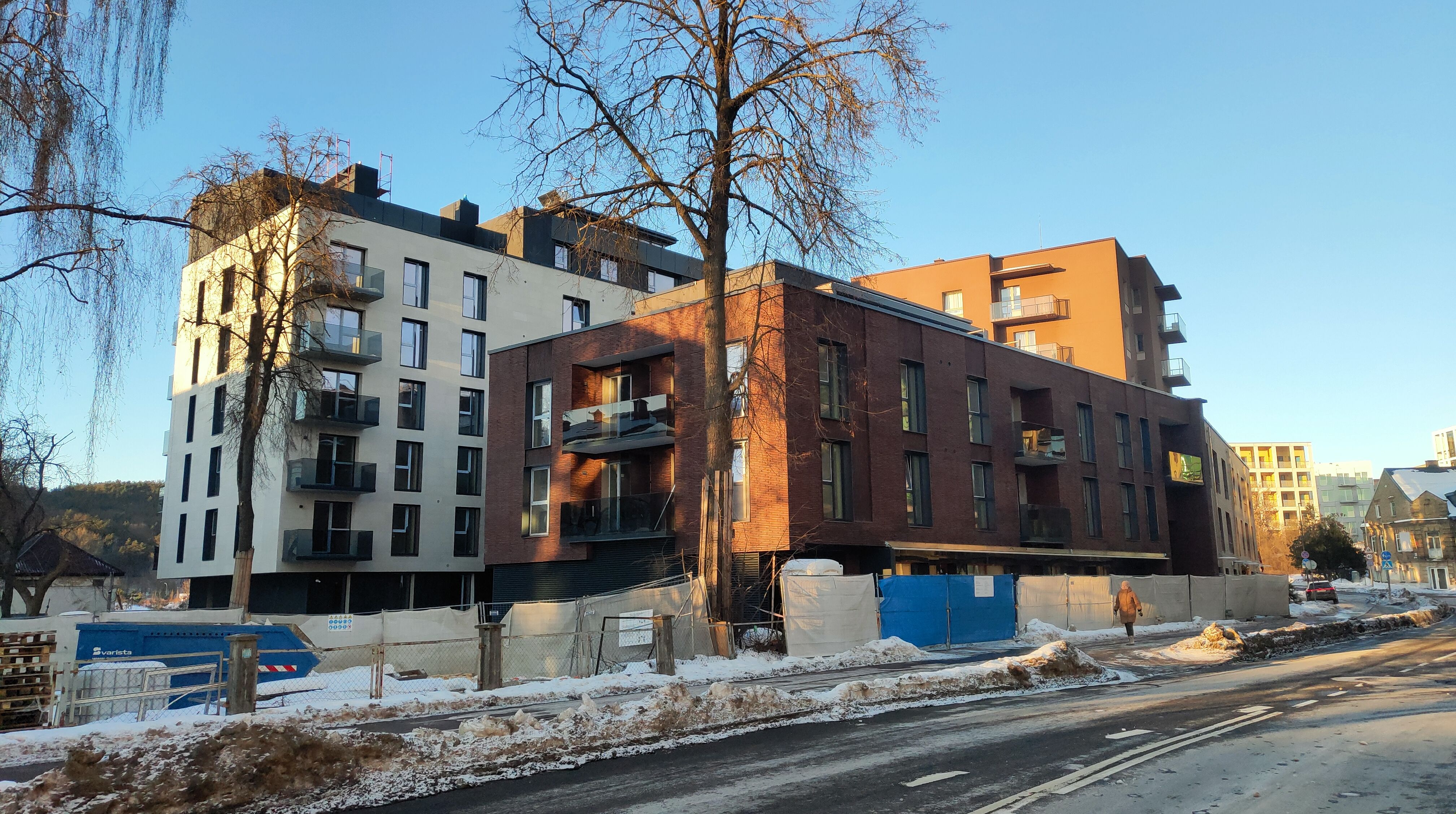 Click image for larger version

Name:	P60215-163544.jpg
Views:	52
Size:	1,69 MB
ID:	2243427