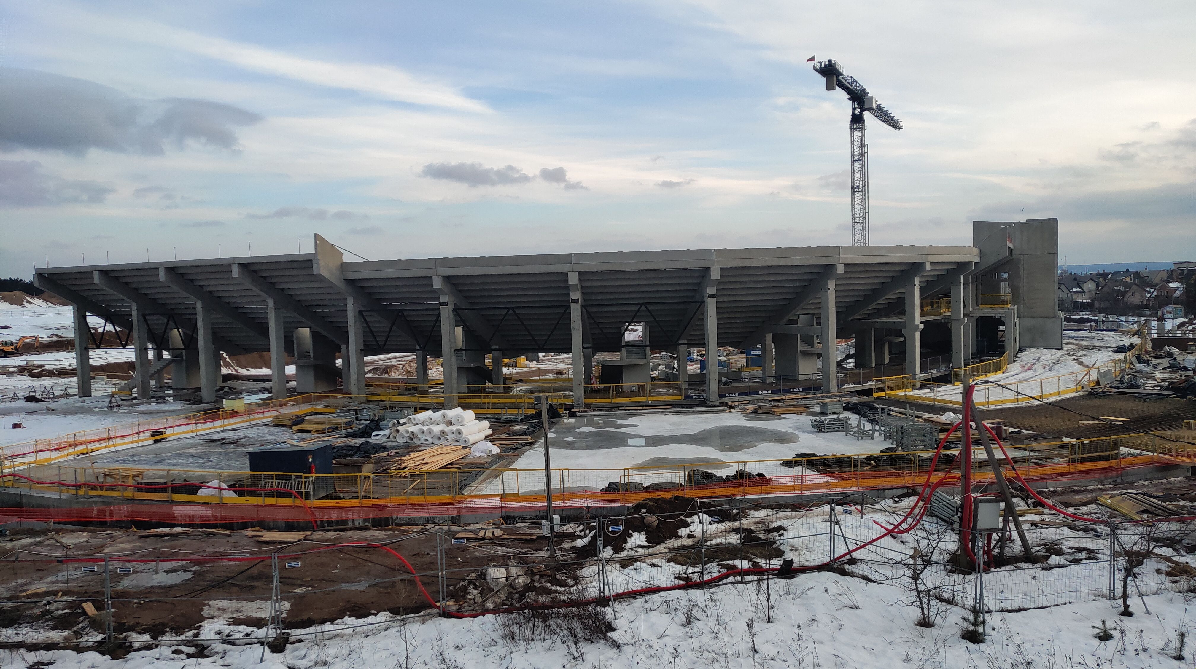 Click image for larger version

Name:	P60301-170655.jpg
Views:	218
Size:	1,35 MB
ID:	2244094