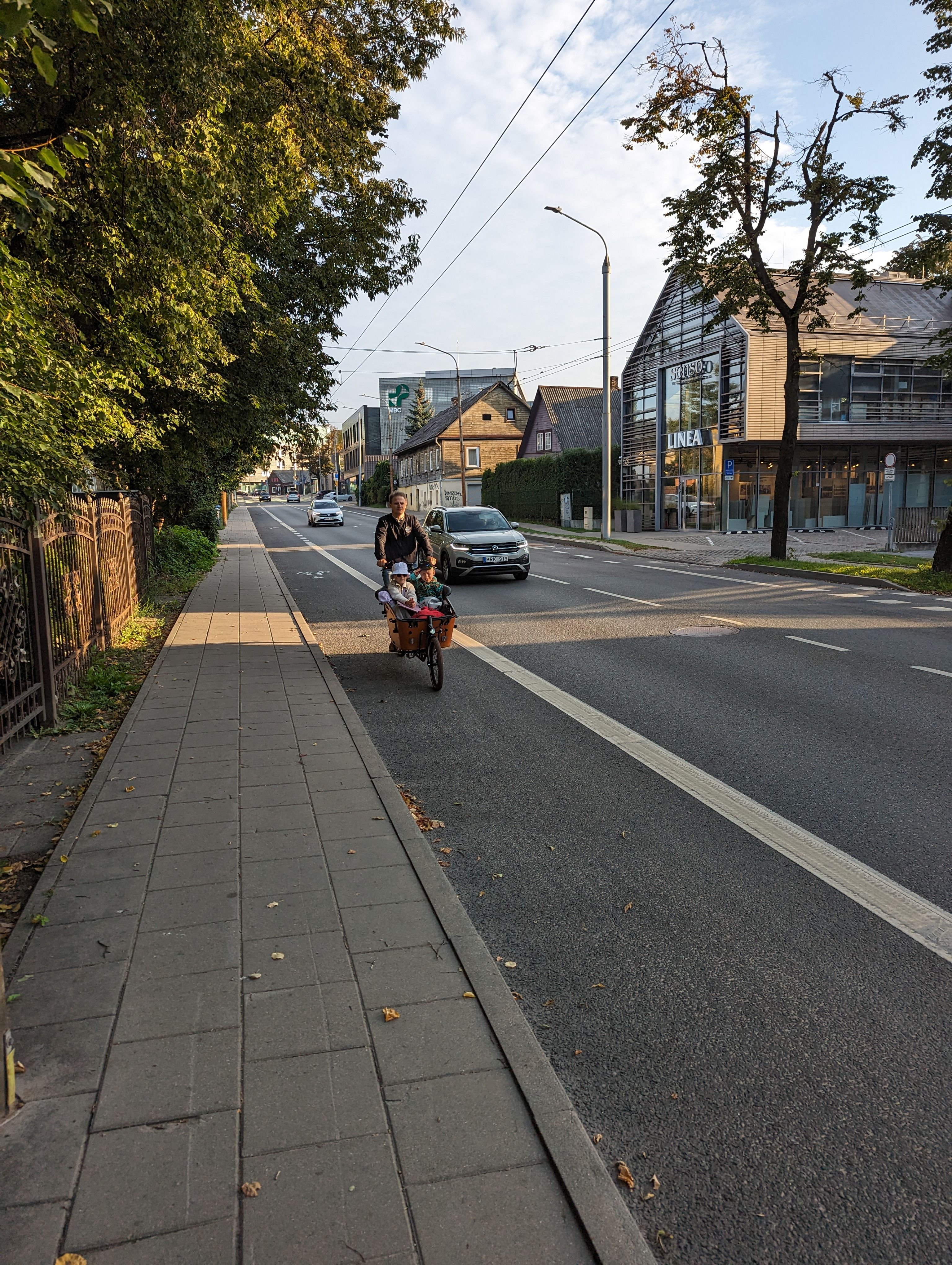 Click image for larger version

Name:	PXL_20230904_045250484.jpg
Views:	126
Size:	2,64 MB
ID:	2244204