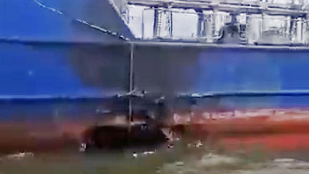 Click image for larger version

Name:	RUSSIAN-TANKER-USV.jpg
Views:	210
Size:	43,7 kB
ID:	2244372