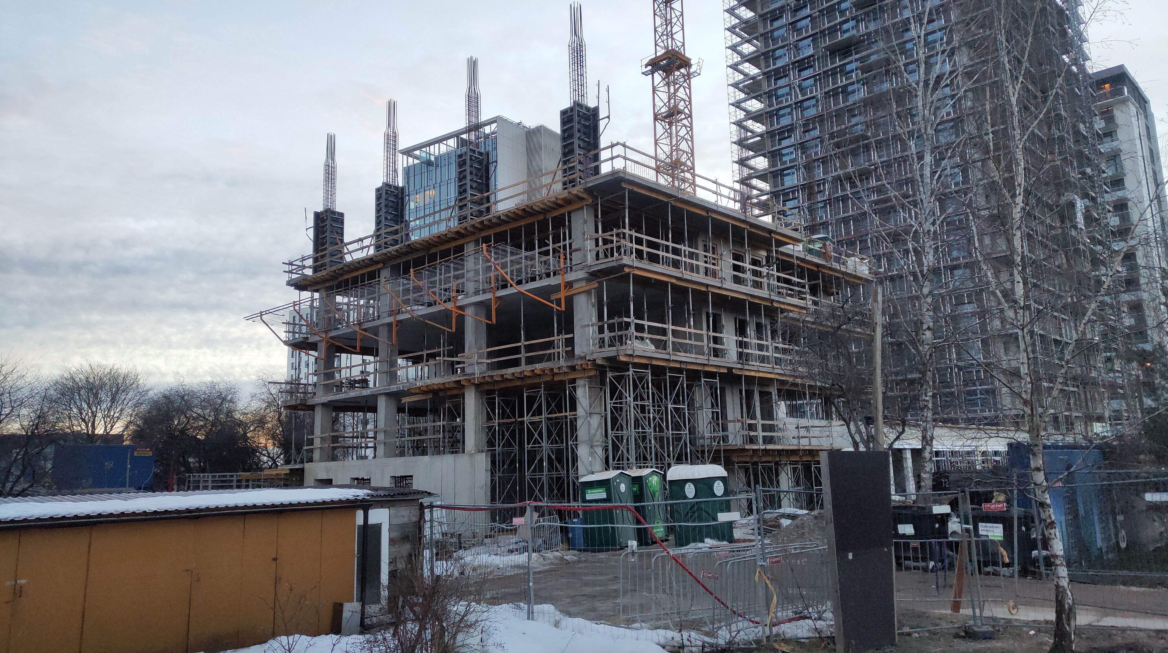 Click image for larger version  Name:	P60303-175906.jpg Views:	22 Size:	1,58 MB ID:	2244710