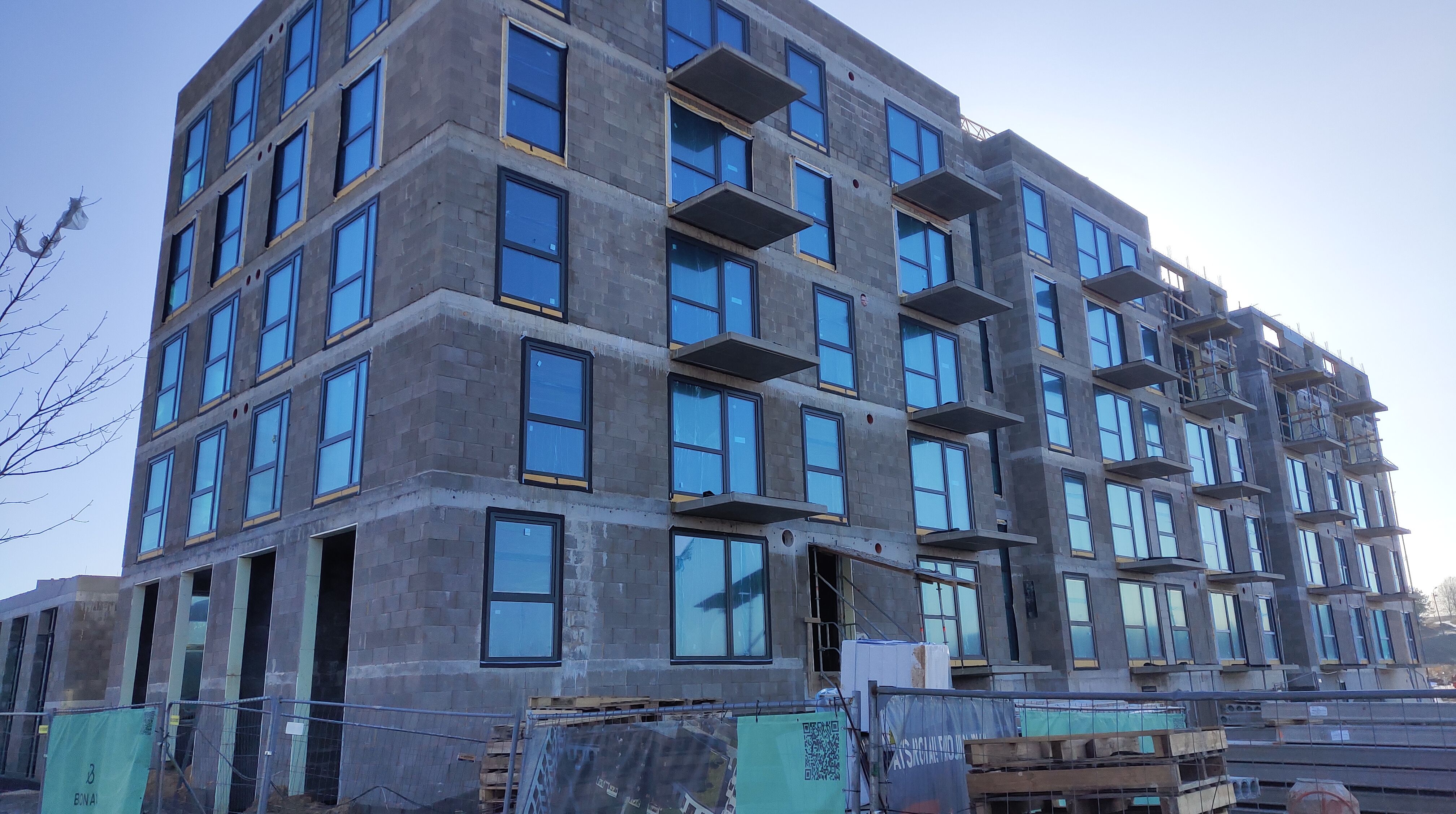 Click image for larger version

Name:	P60308-090359.jpg
Views:	326
Size:	1,24 MB
ID:	2244995