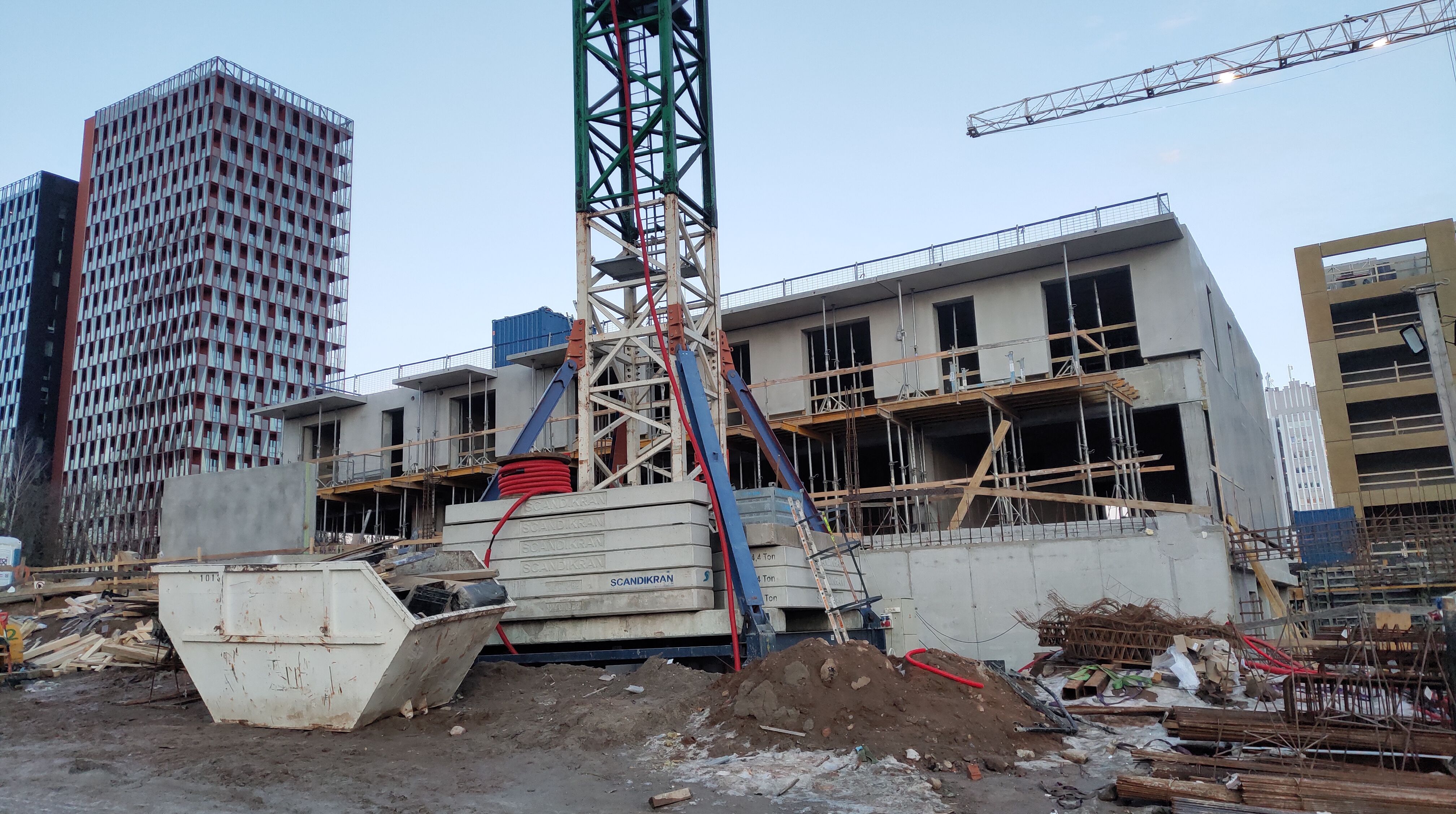 Click image for larger version

Name:	P60303-175553.jpg
Views:	575
Size:	1,35 MB
ID:	2245206