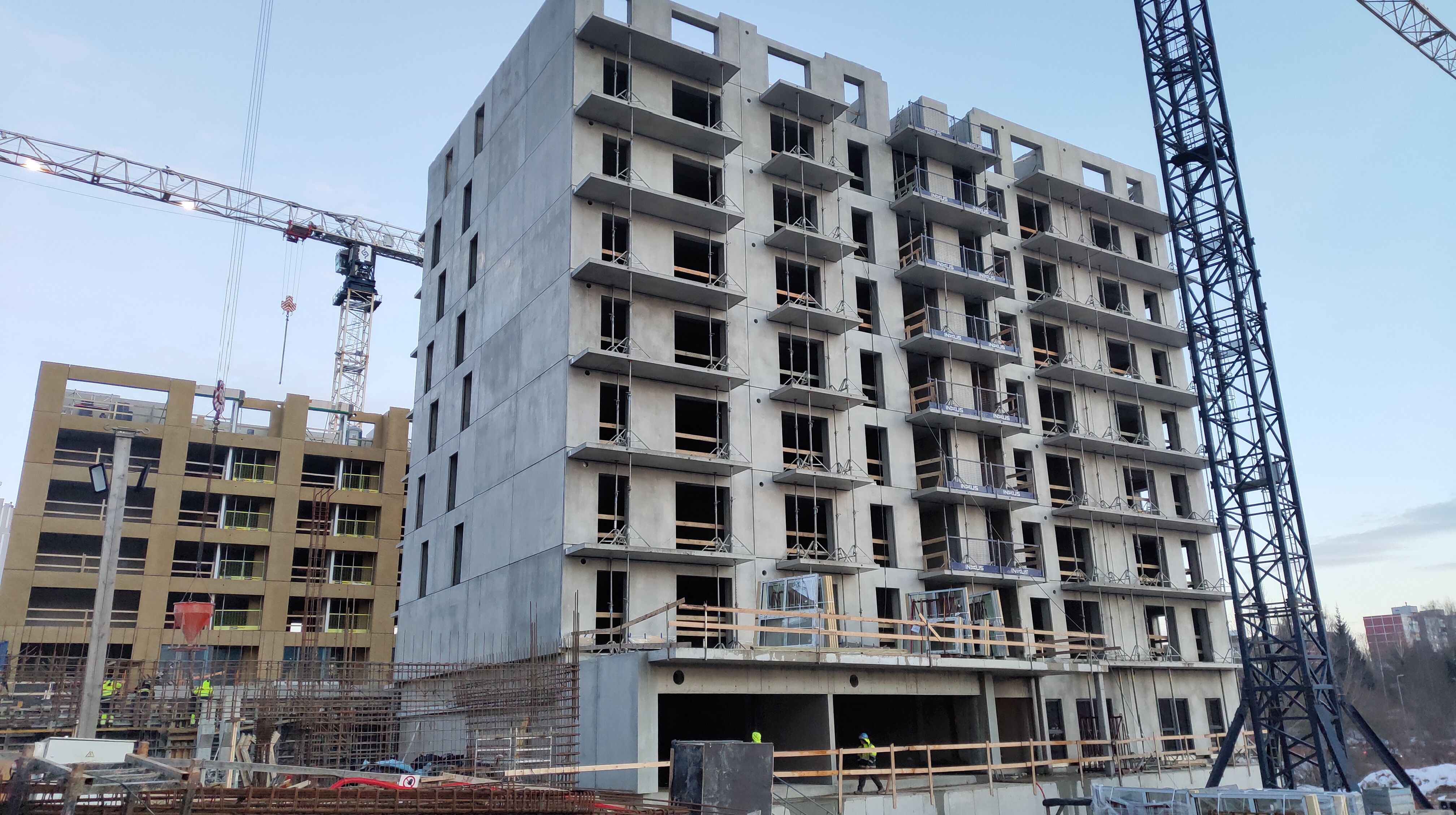 Click image for larger version

Name:	P60303-175526.jpg
Views:	571
Size:	1,30 MB
ID:	2245208