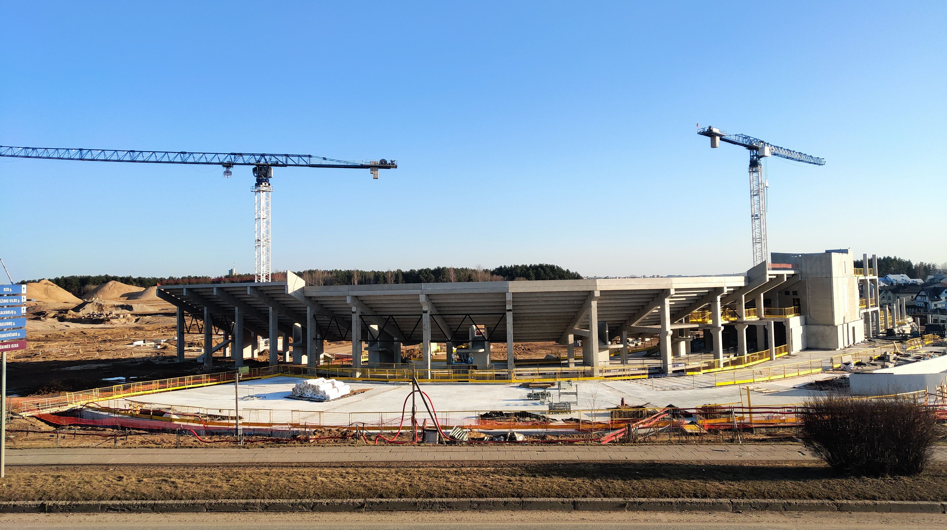 Click image for larger version

Name:	P60315-164629.jpg
Views:	321
Size:	1,46 MB
ID:	2245657