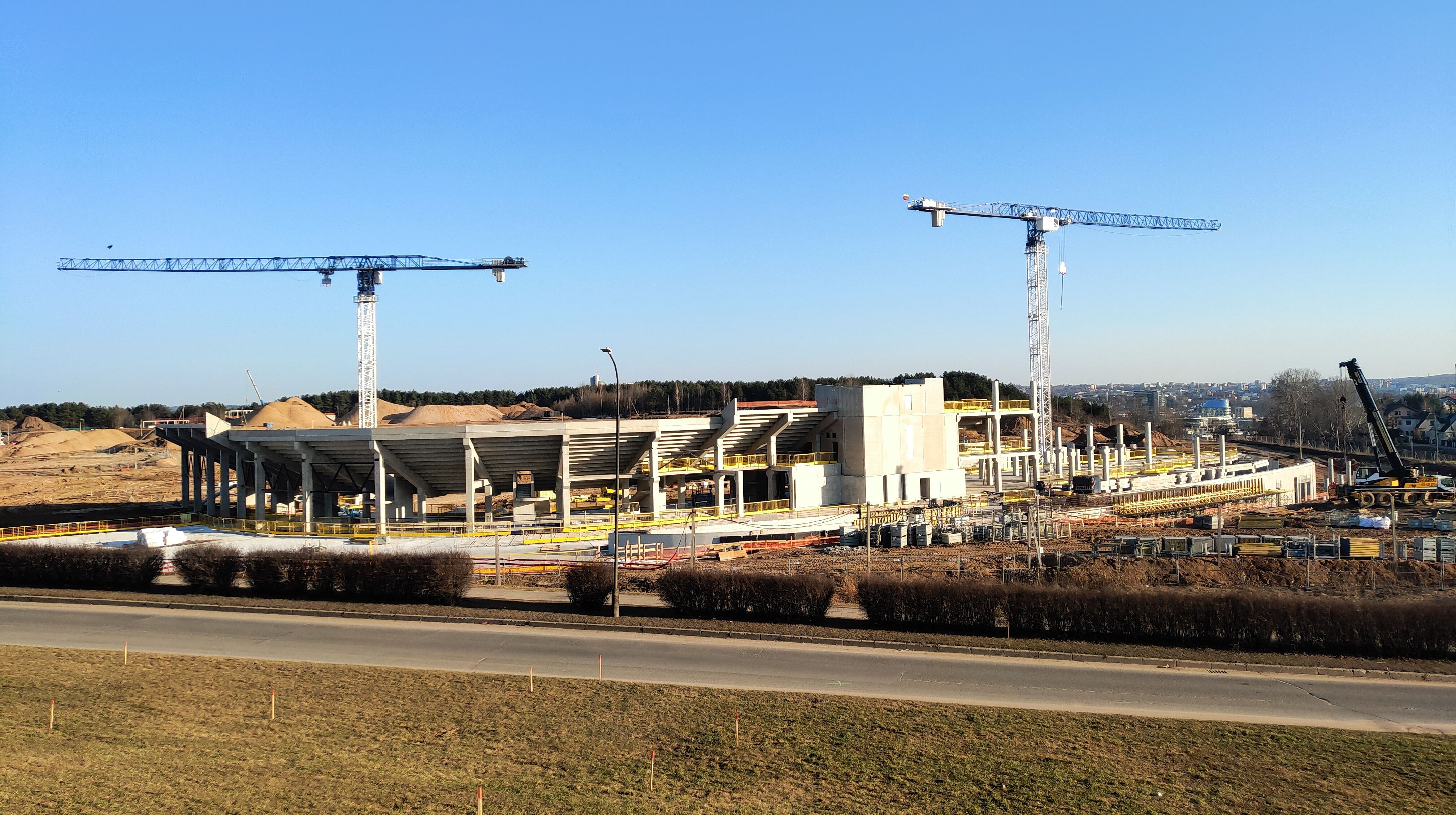 Click image for larger version

Name:	P60315-164605.jpg
Views:	320
Size:	1,53 MB
ID:	2245658