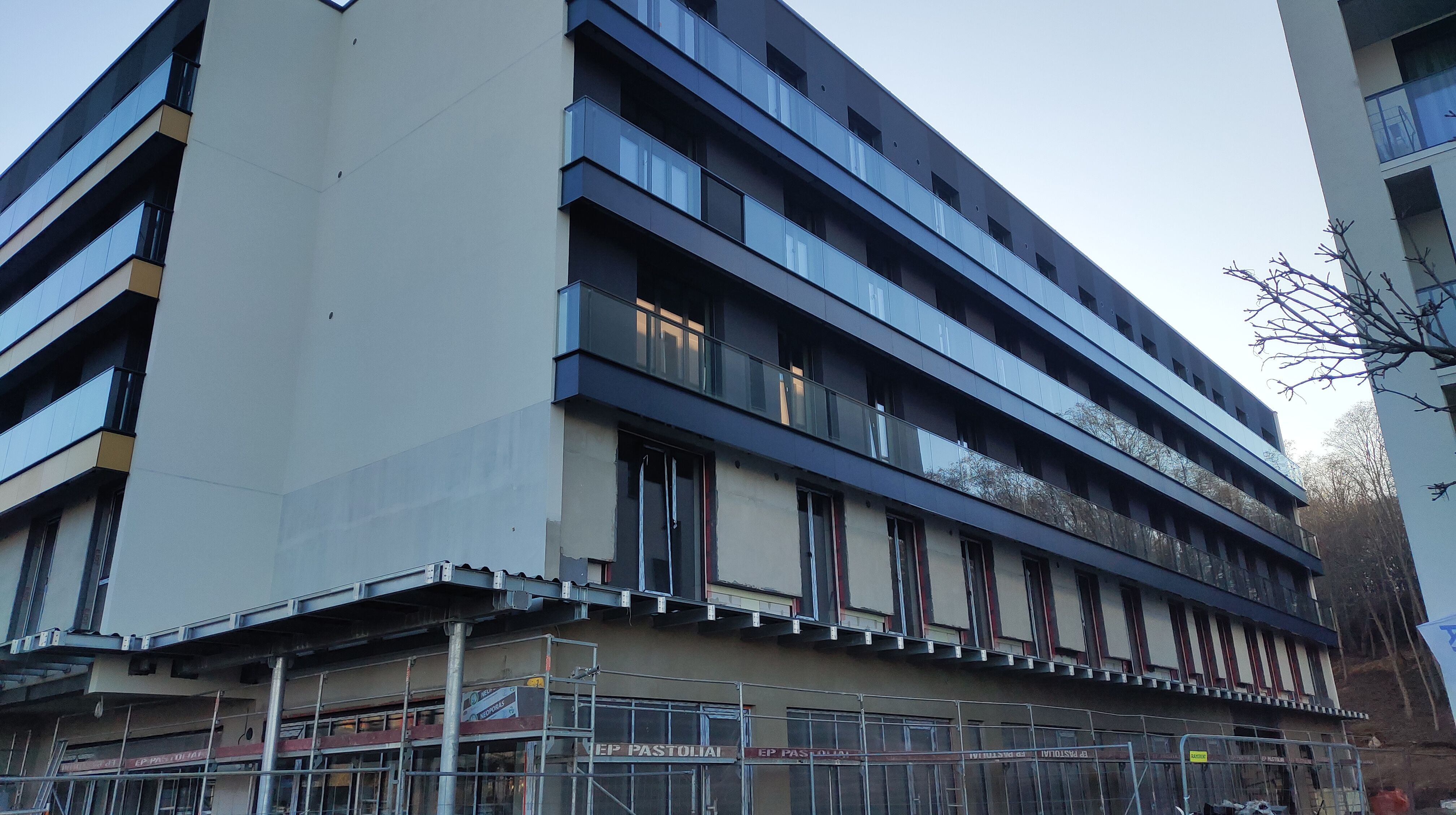 Click image for larger version

Name:	P60315-165858.jpg
Views:	341
Size:	1,14 MB
ID:	2245950