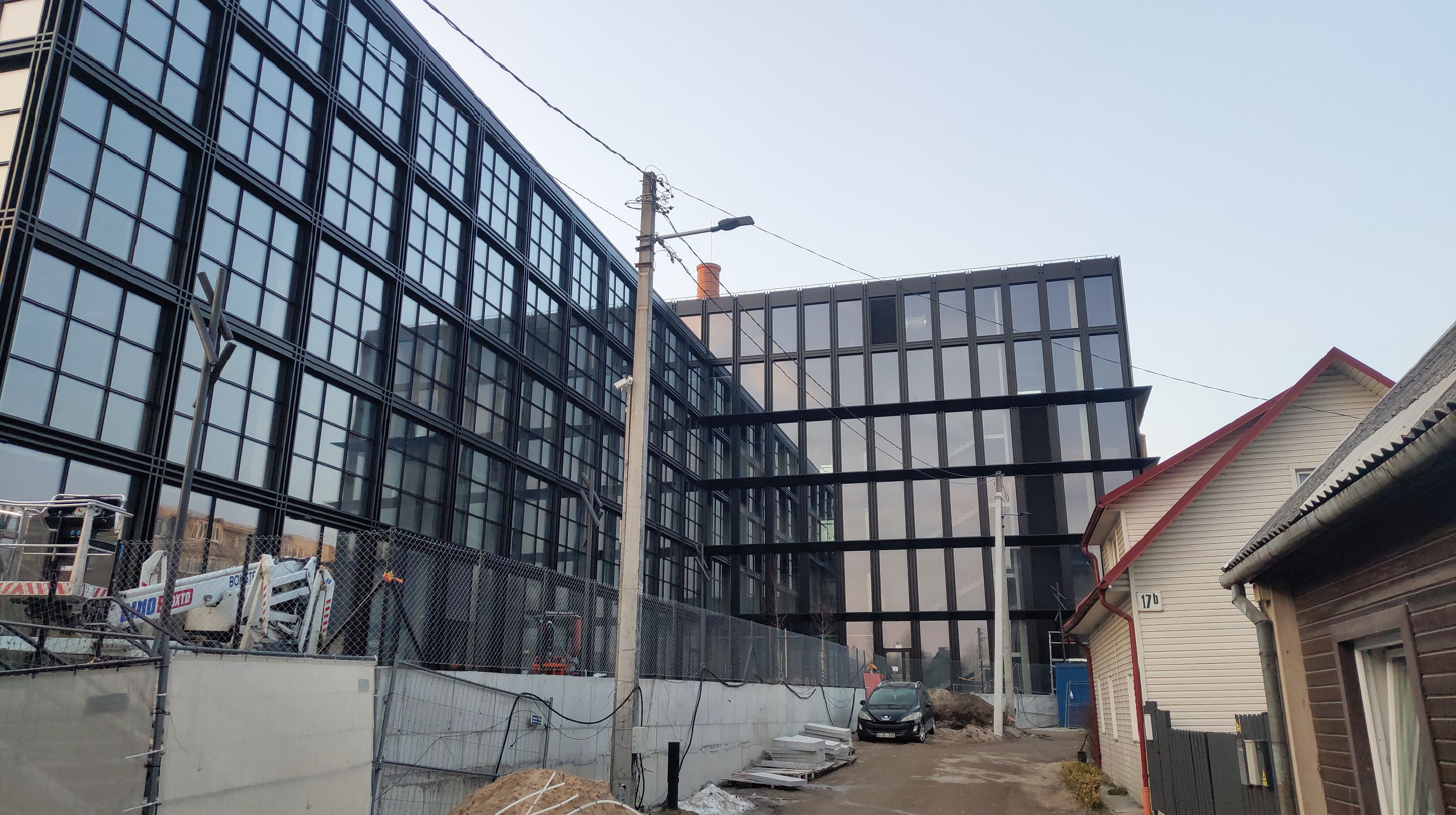 Click image for larger version

Name:	P60311-170809.jpg
Views:	448
Size:	1,24 MB
ID:	2246181