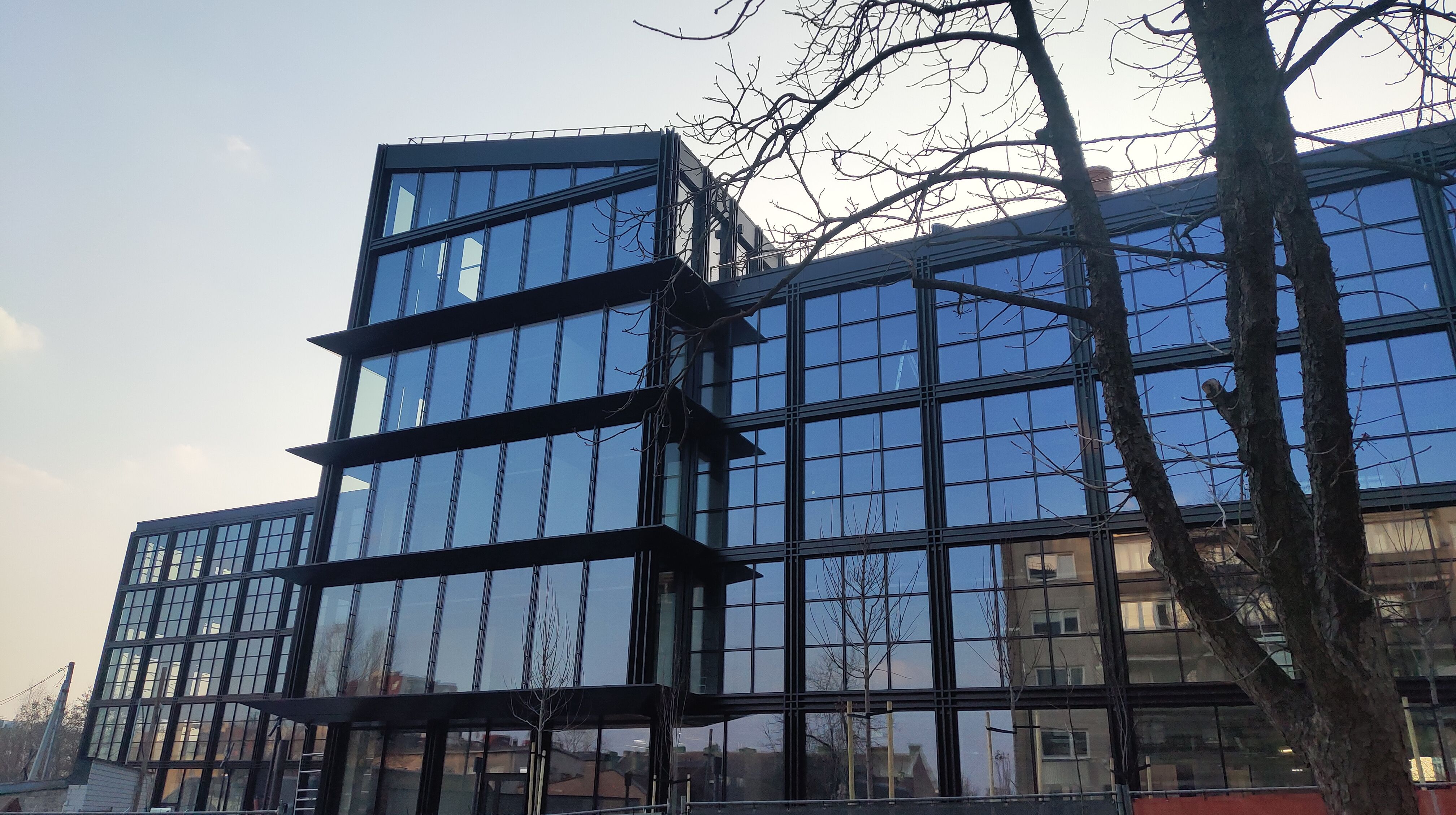 Click image for larger version

Name:	P60311-171345.jpg
Views:	449
Size:	1,24 MB
ID:	2246187