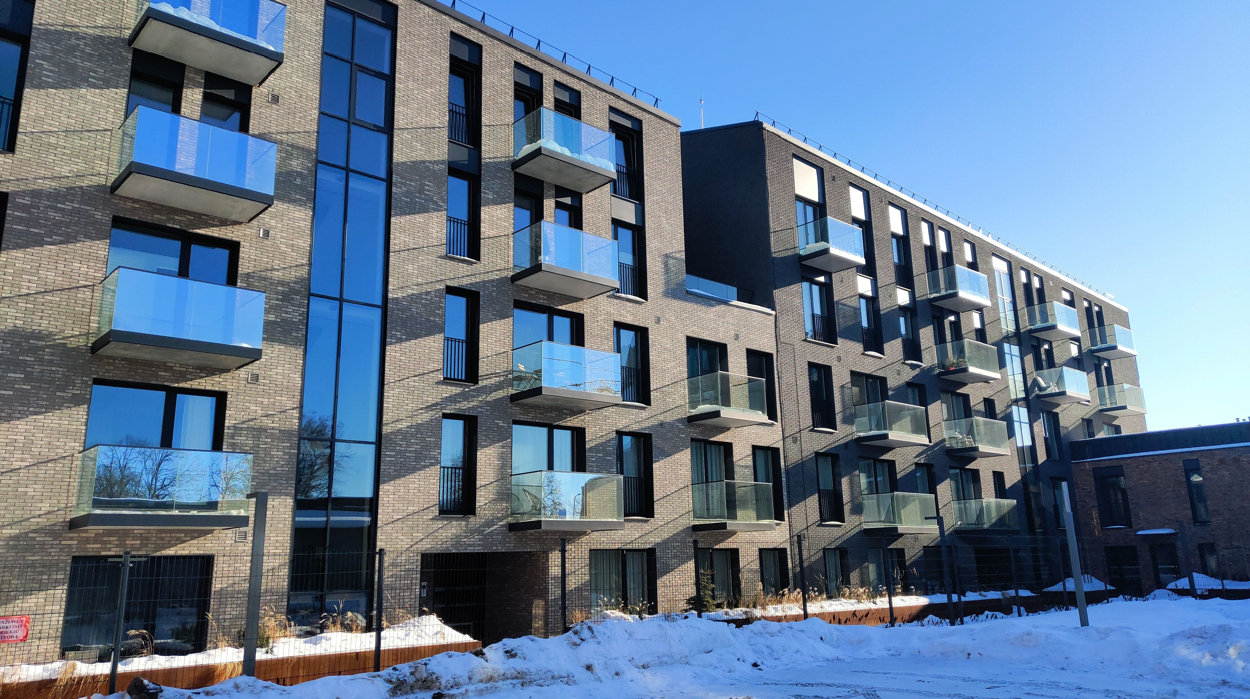 Click image for larger version

Name:	P60216-141516.jpg
Views:	789
Size:	1,67 MB
ID:	2246911