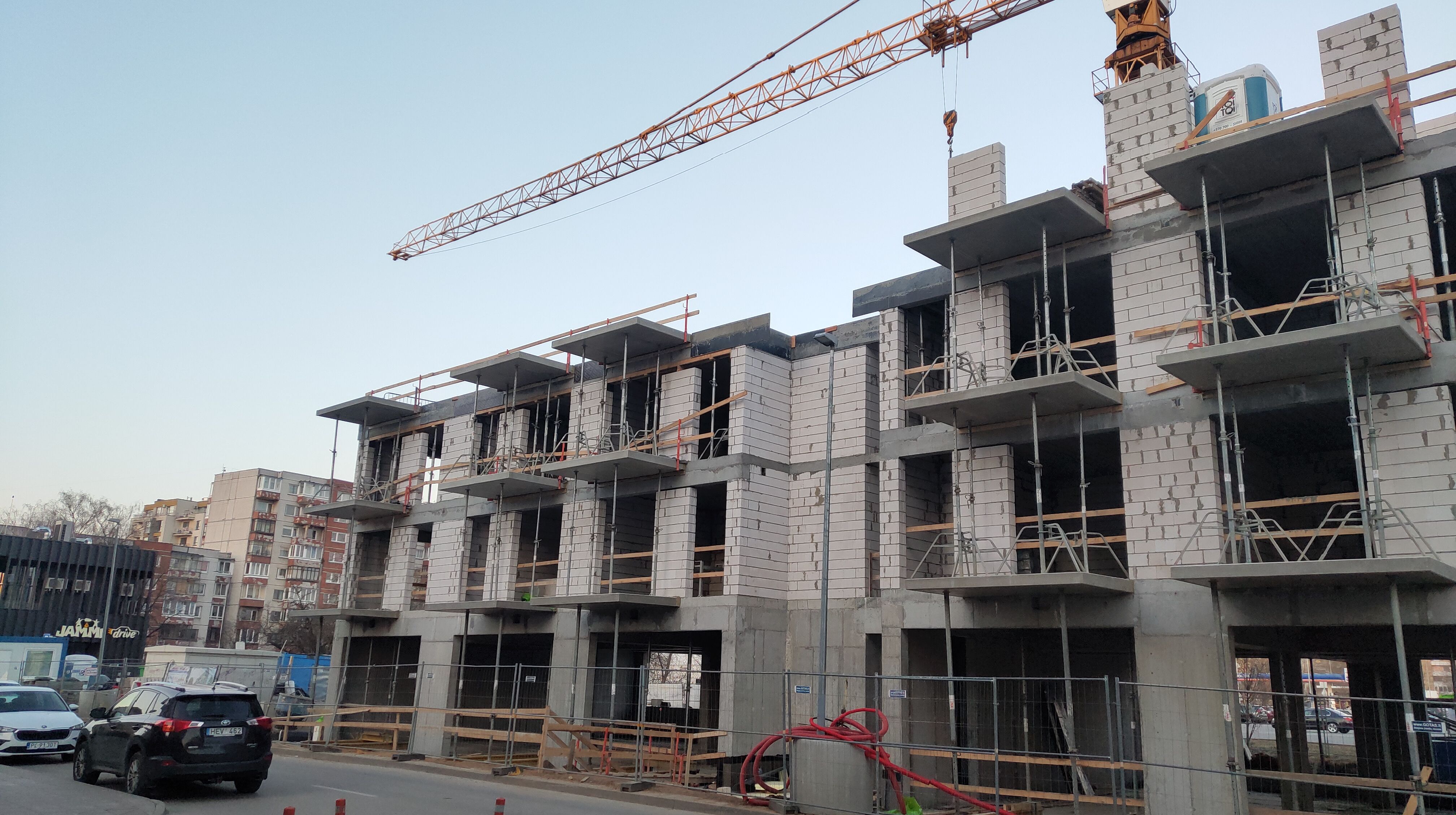 Click image for larger version

Name:	P60321-182634.jpg
Views:	245
Size:	1,16 MB
ID:	2247305