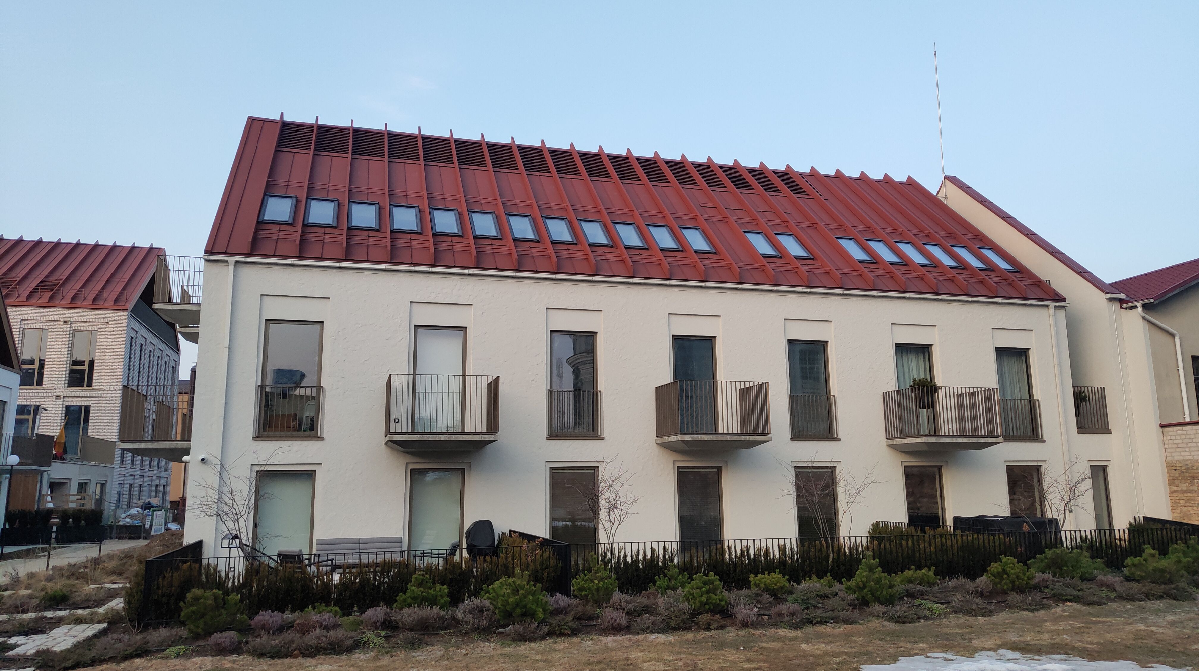 Click image for larger version

Name:	P60311-173526.jpg
Views:	184
Size:	1,15 MB
ID:	2248173