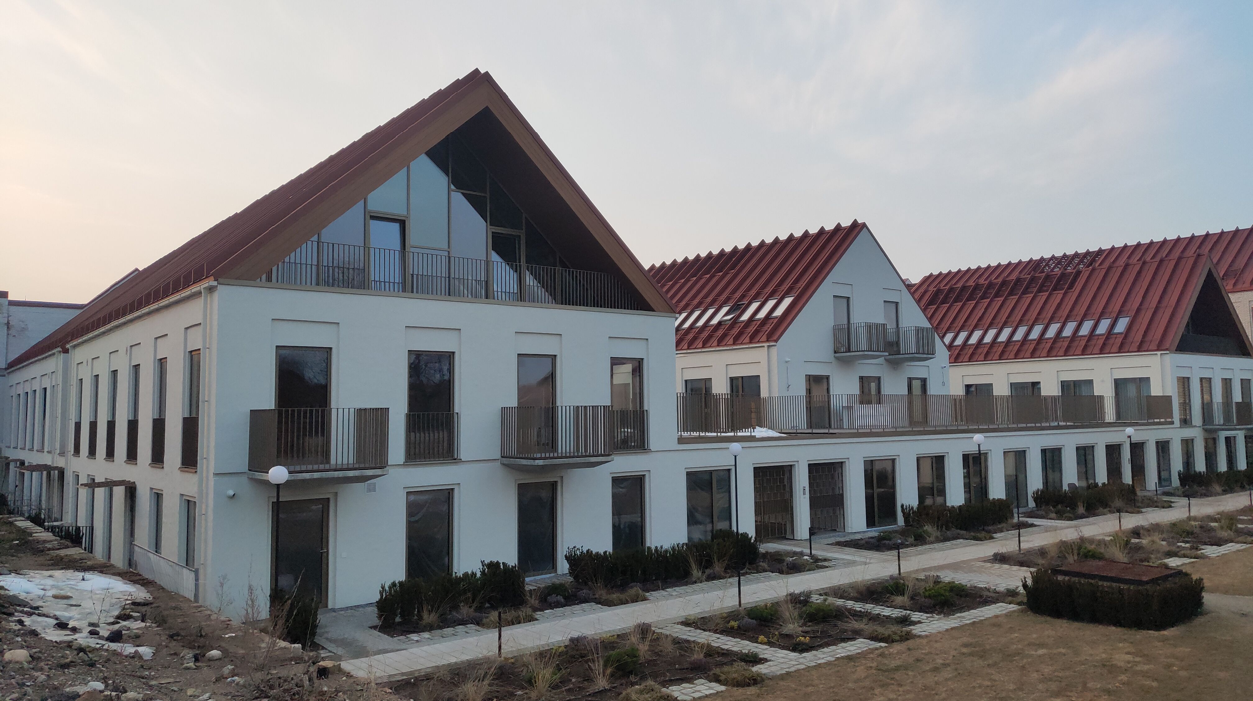 Click image for larger version

Name:	P60311-173854.jpg
Views:	184
Size:	1013,0 kB
ID:	2248178