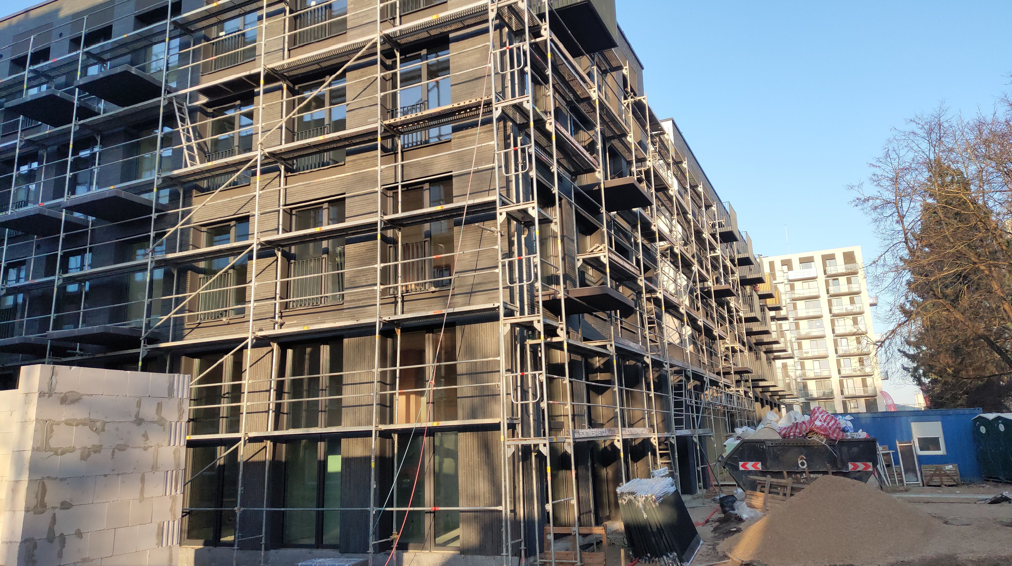 Click image for larger version

Name:	P60315-172122.jpg
Views:	585
Size:	1,66 MB
ID:	2248448