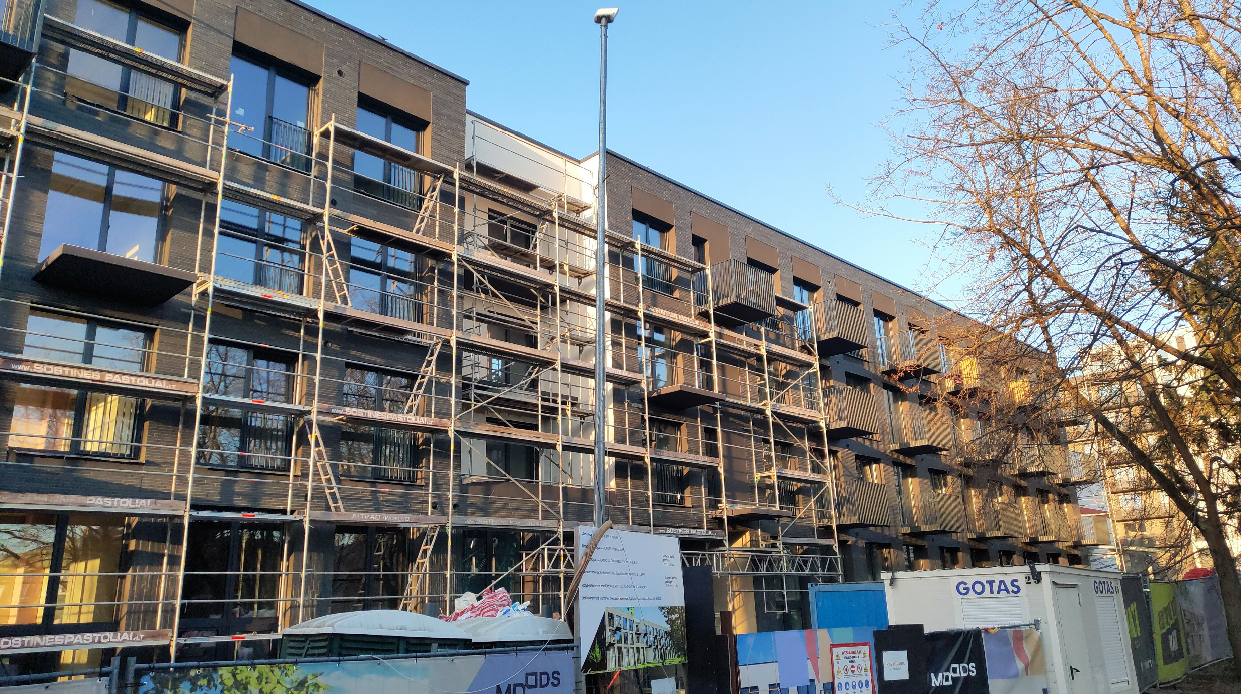 Click image for larger version

Name:	P60315-173159.jpg
Views:	587
Size:	1,92 MB
ID:	2248453