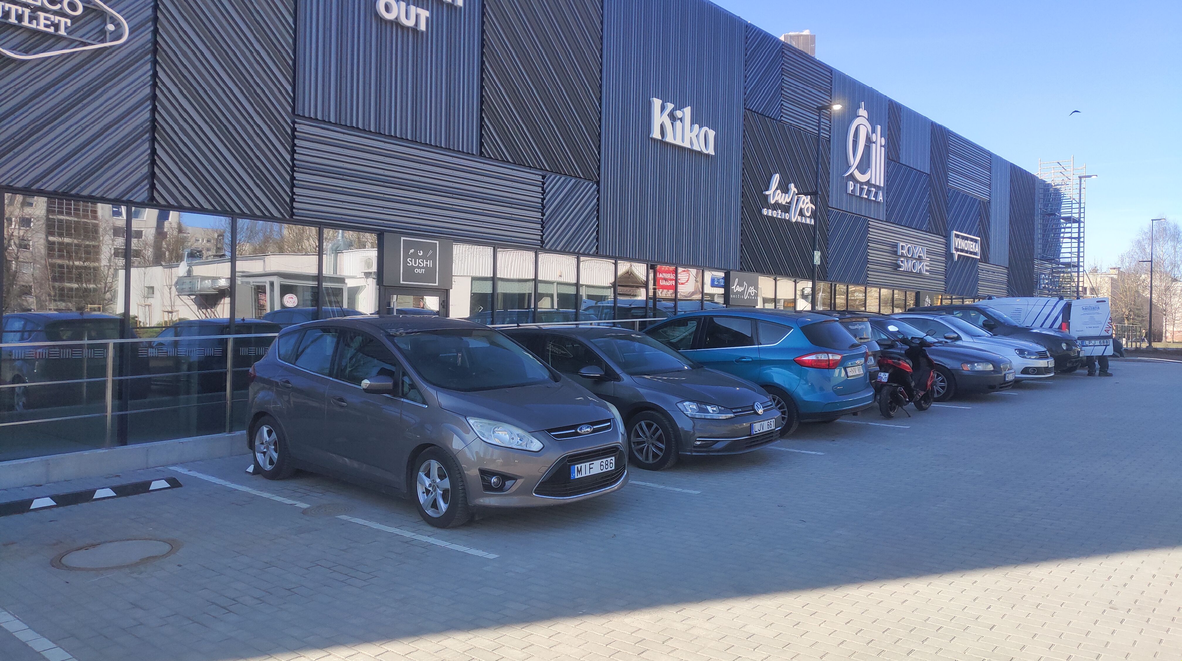 Click image for larger version

Name:	P60401-165639.jpg
Views:	246
Size:	1,38 MB
ID:	2248518